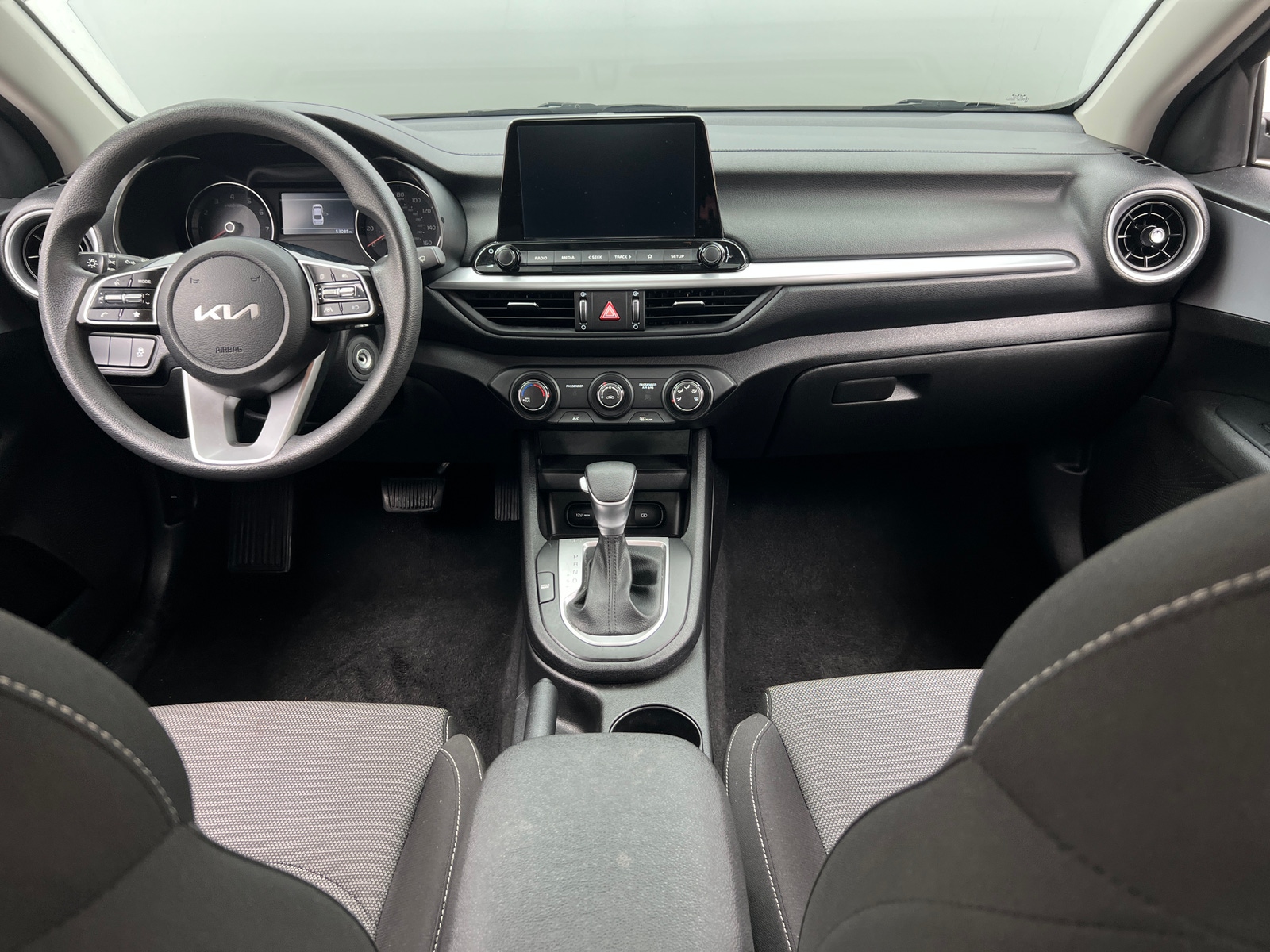 Thumbnail: 2024 Kia Forte - 3