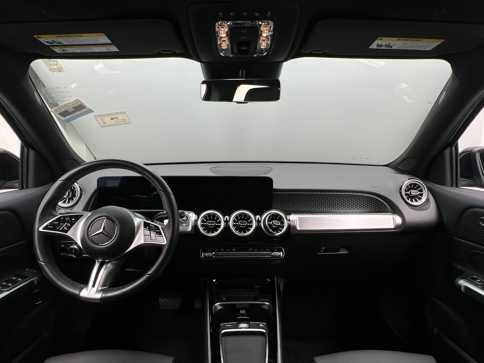 Thumbnail: 2025 Mercedes-Benz GLB - 2