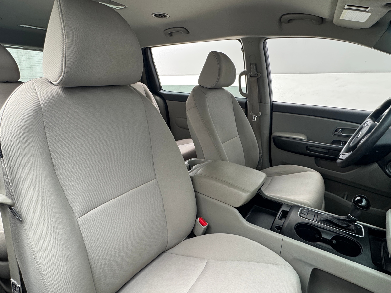 Thumbnail: 2015 Kia Sedona - 2