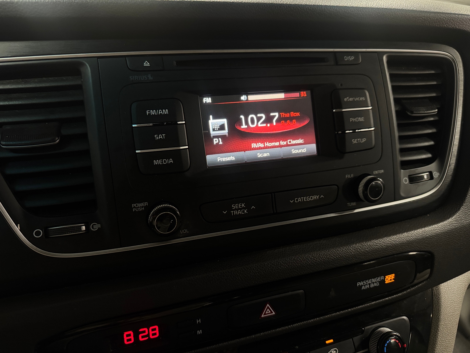 Thumbnail: 2015 Kia Sedona - 4