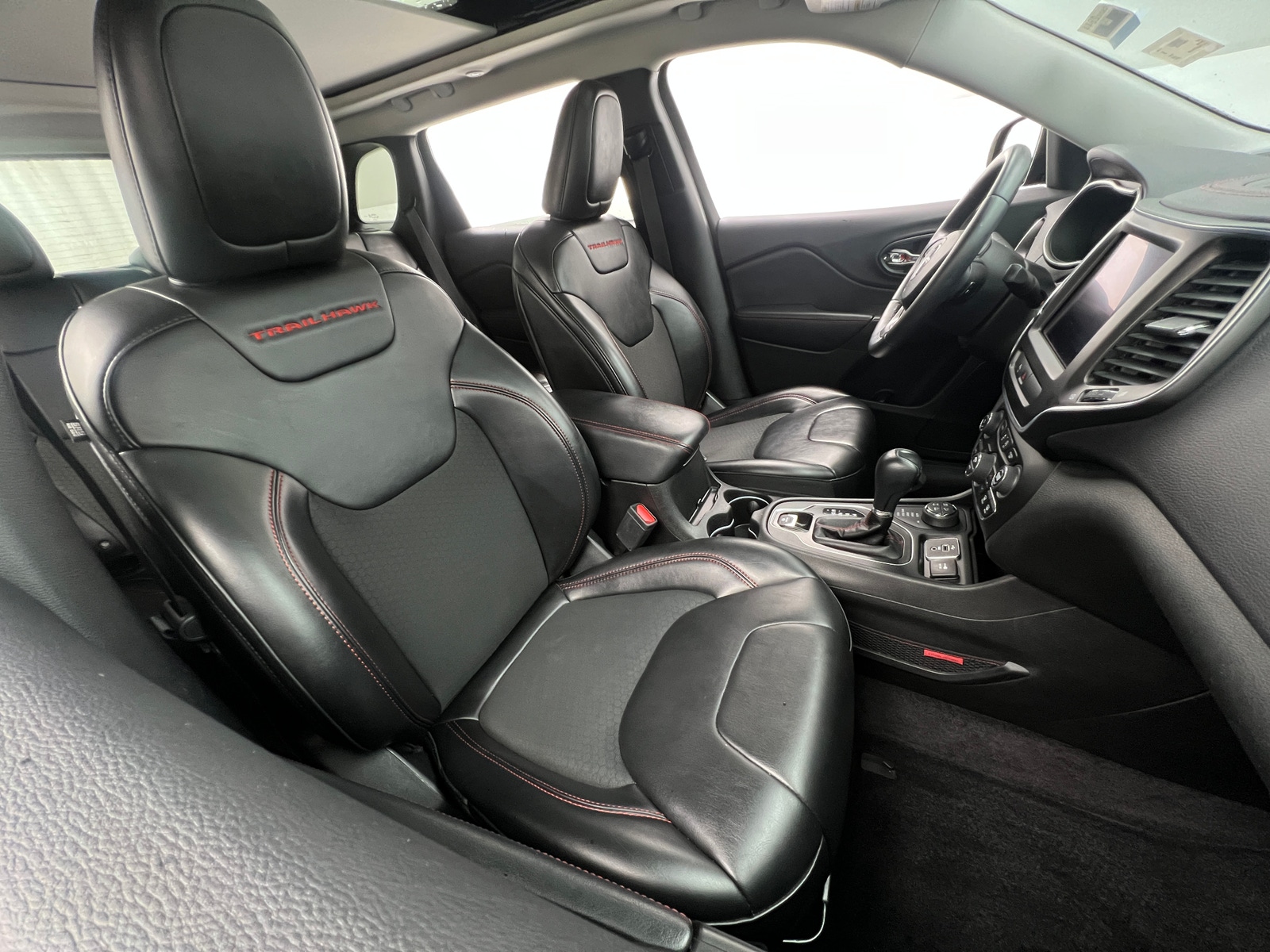 Thumbnail: 2019 Jeep Cherokee - 2