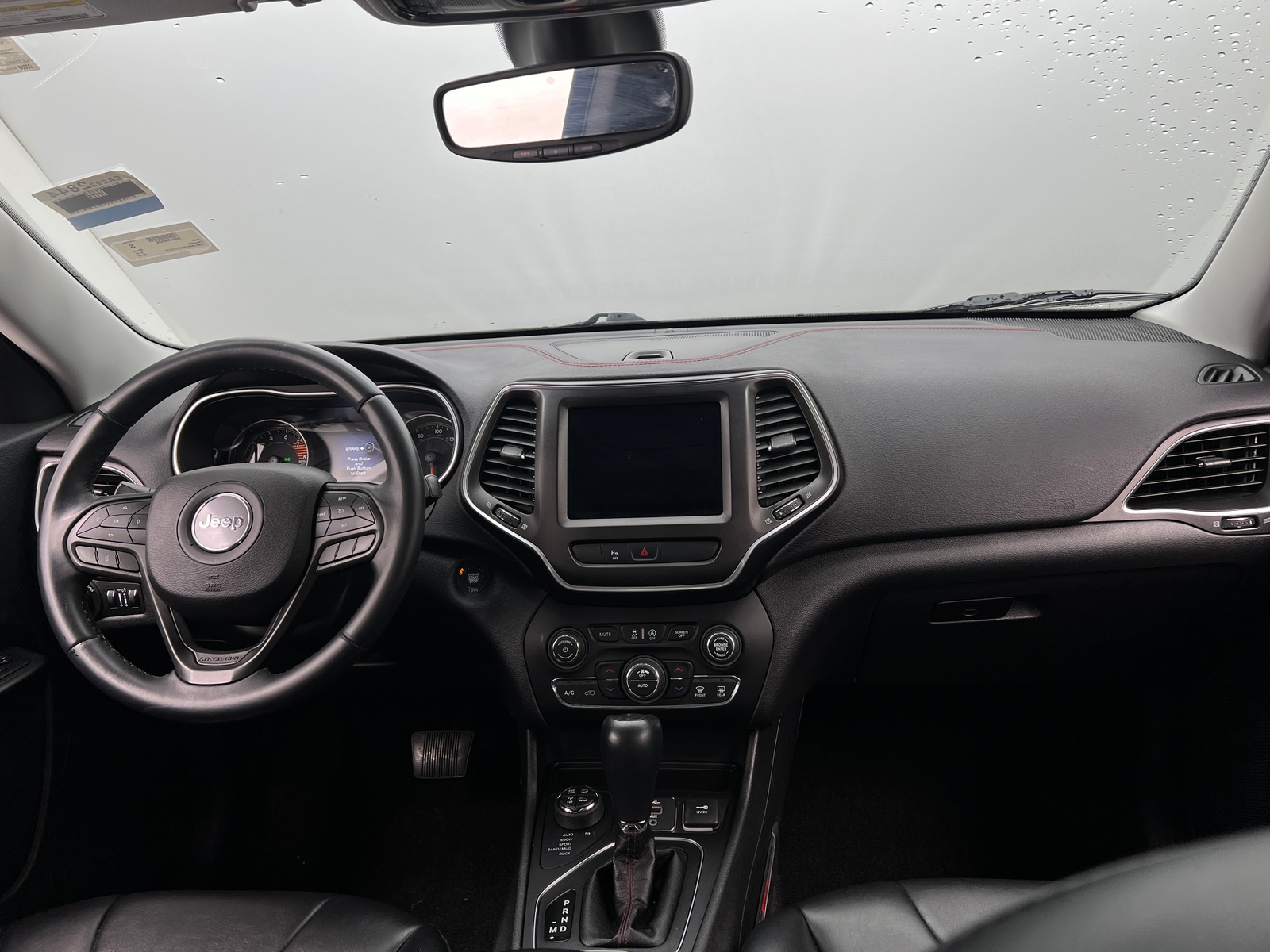 Thumbnail: 2019 Jeep Cherokee - 3