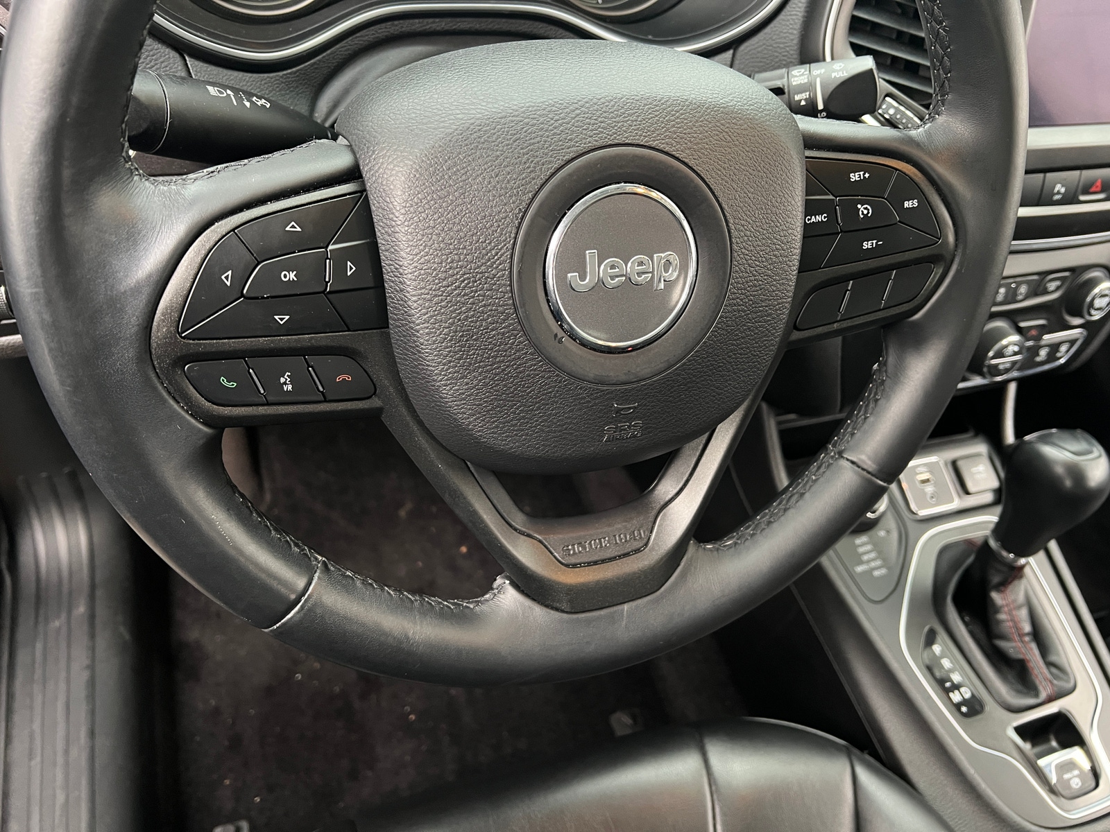 Thumbnail: 2019 Jeep Cherokee - 5