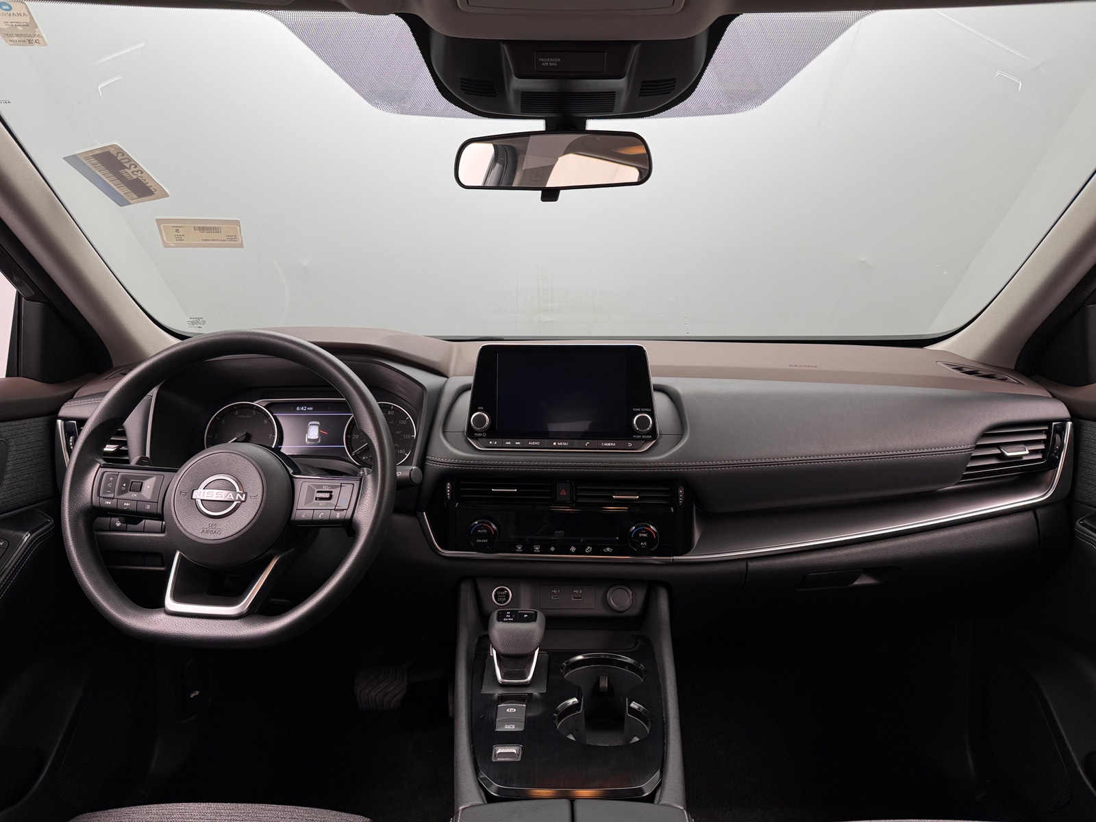 Thumbnail: 2023 Nissan Rogue - 3