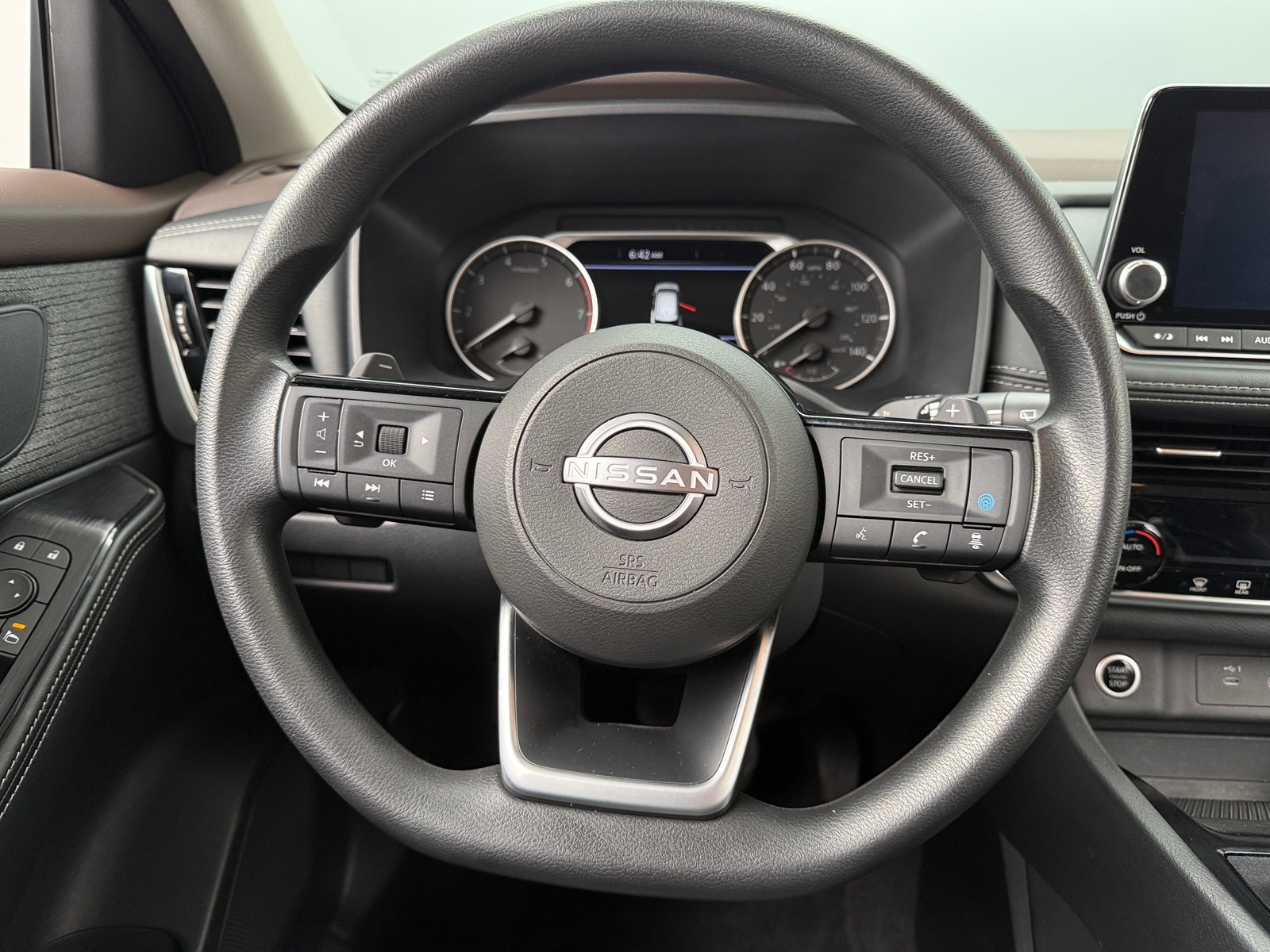 Thumbnail: 2023 Nissan Rogue - 5