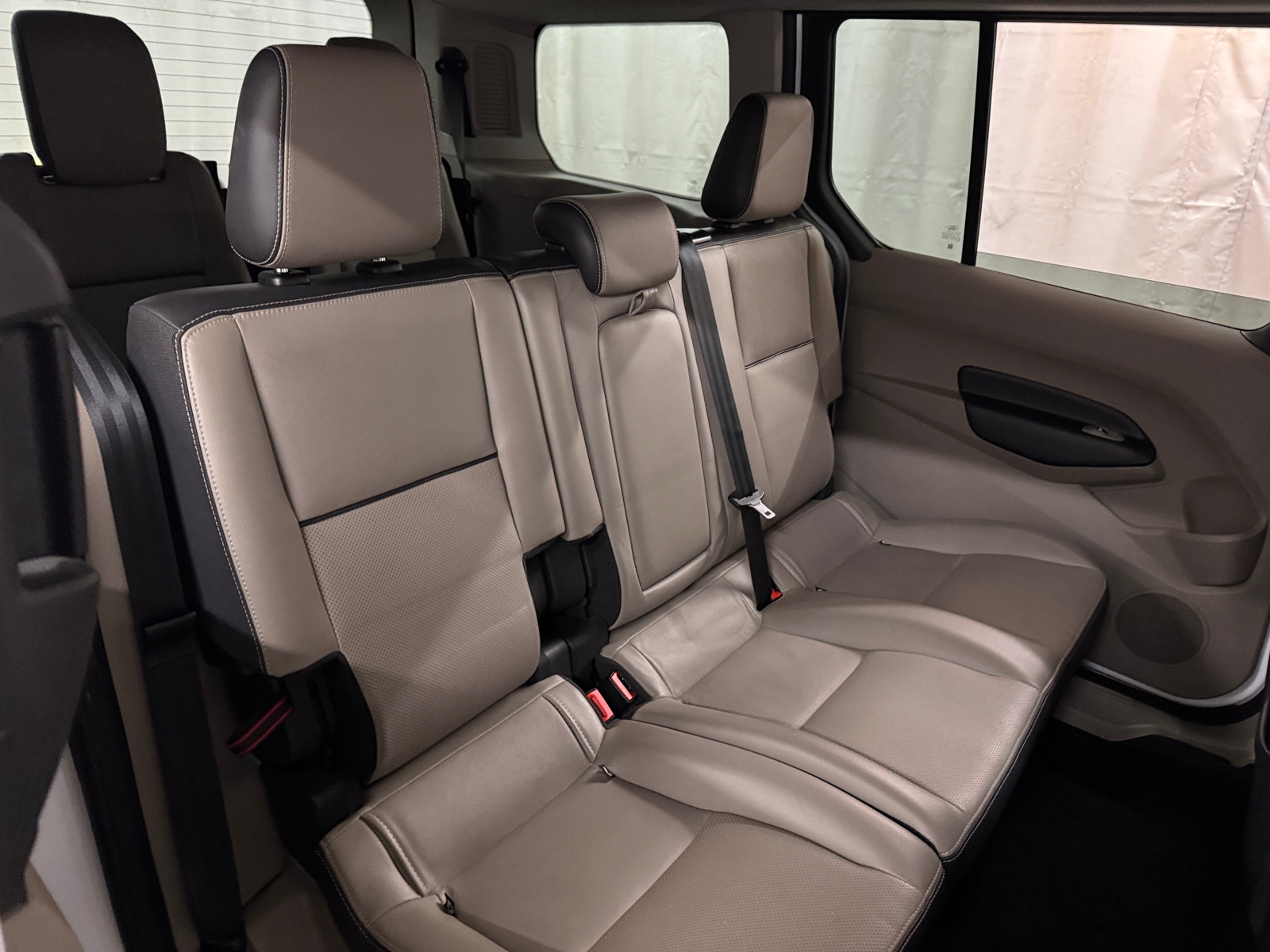 Thumbnail: 2016 Ford Transit Series - 5