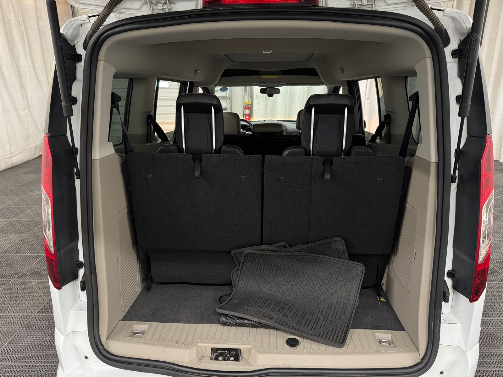 Thumbnail: 2016 Ford Transit Series - 6