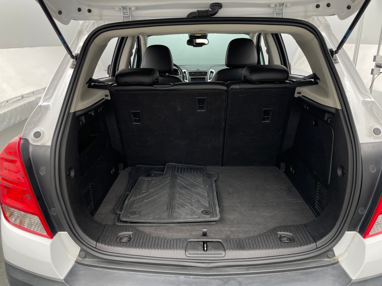 Thumbnail: 2015 Chevrolet Trax - 6