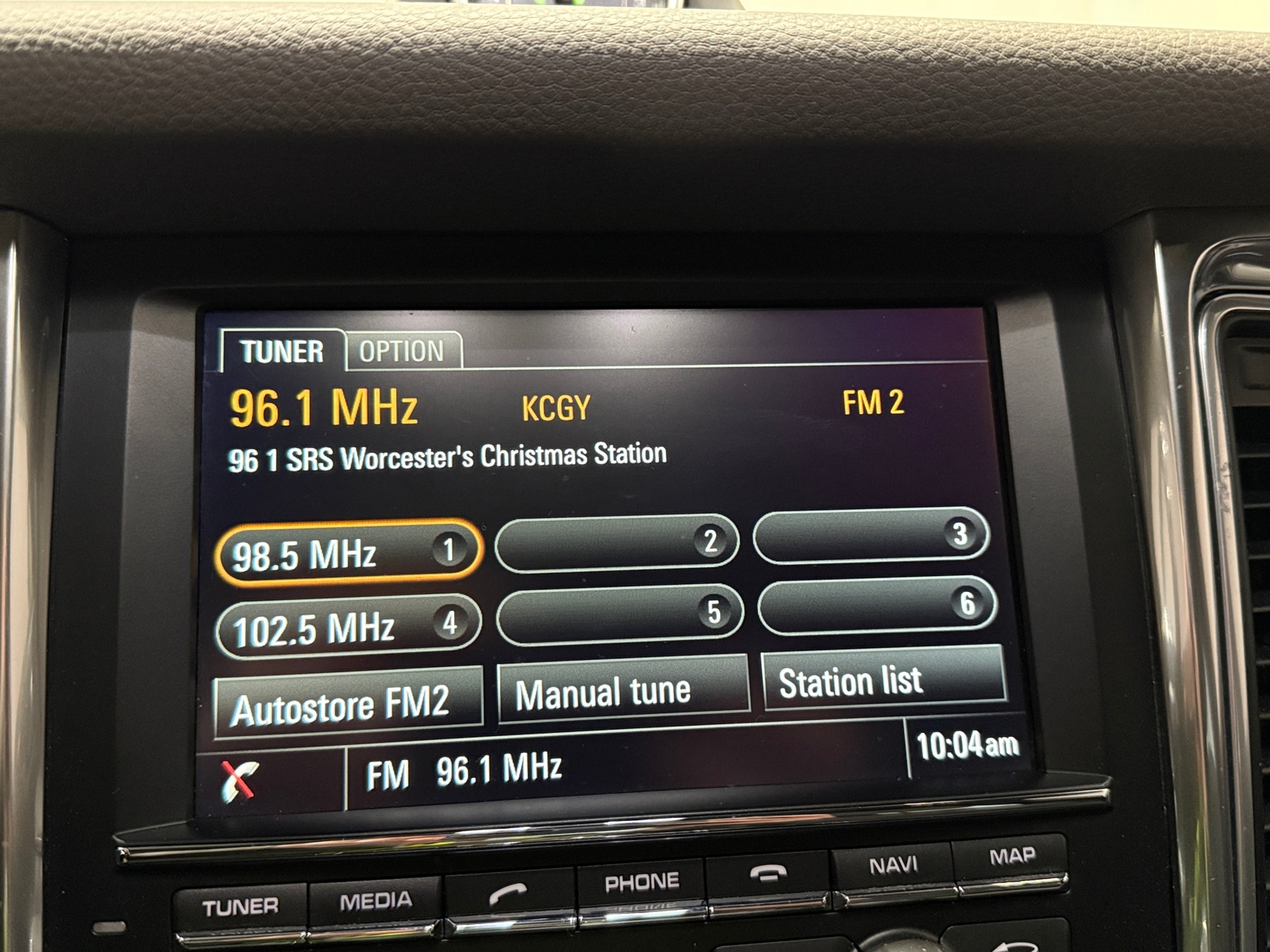 Thumbnail: 2015 Porsche Macan - 3