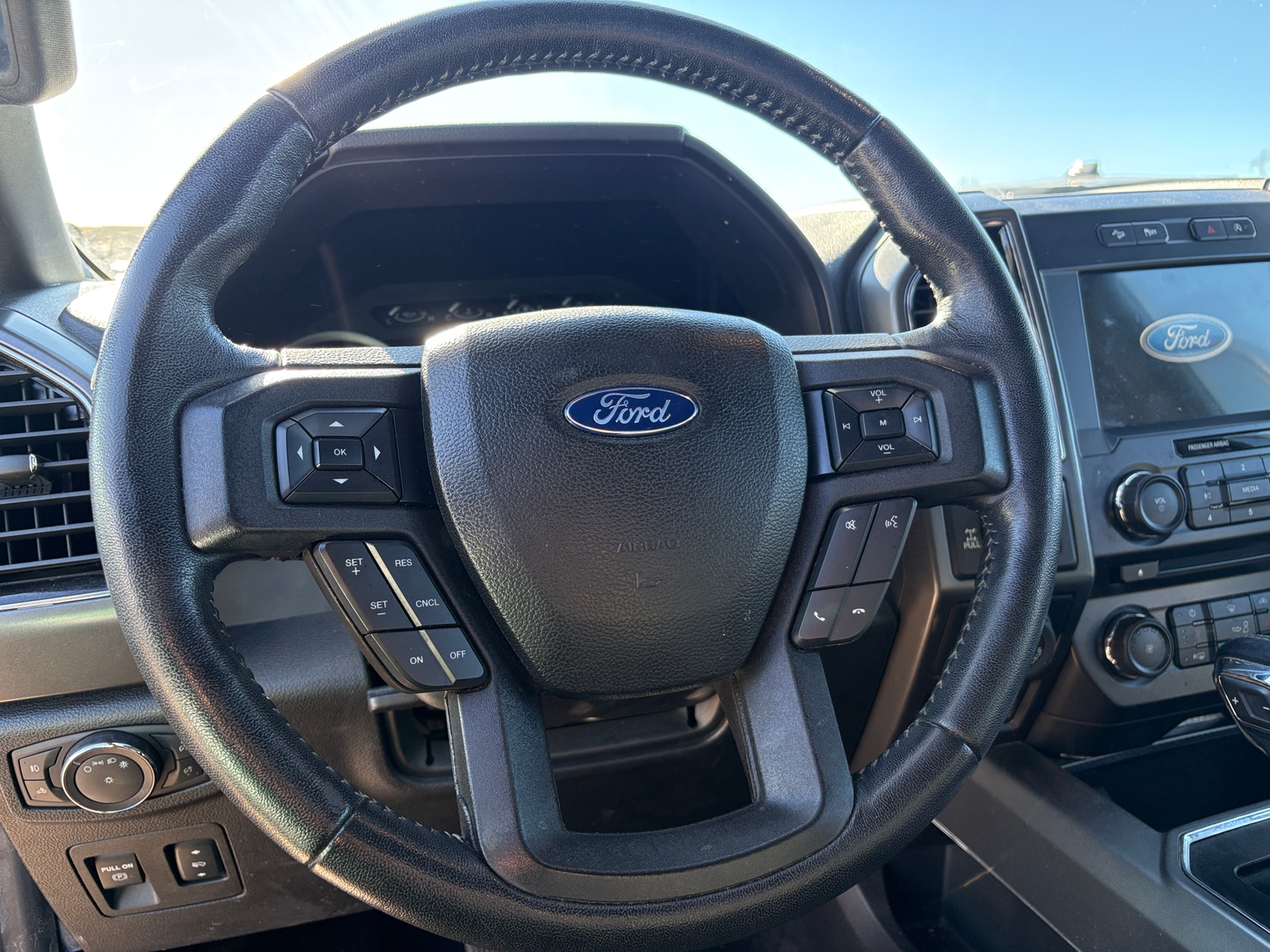 Thumbnail: 2018 Ford Econoline - 5