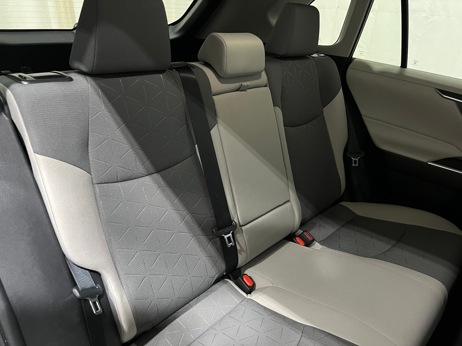 Thumbnail: 2022 Toyota RAV4 - 6