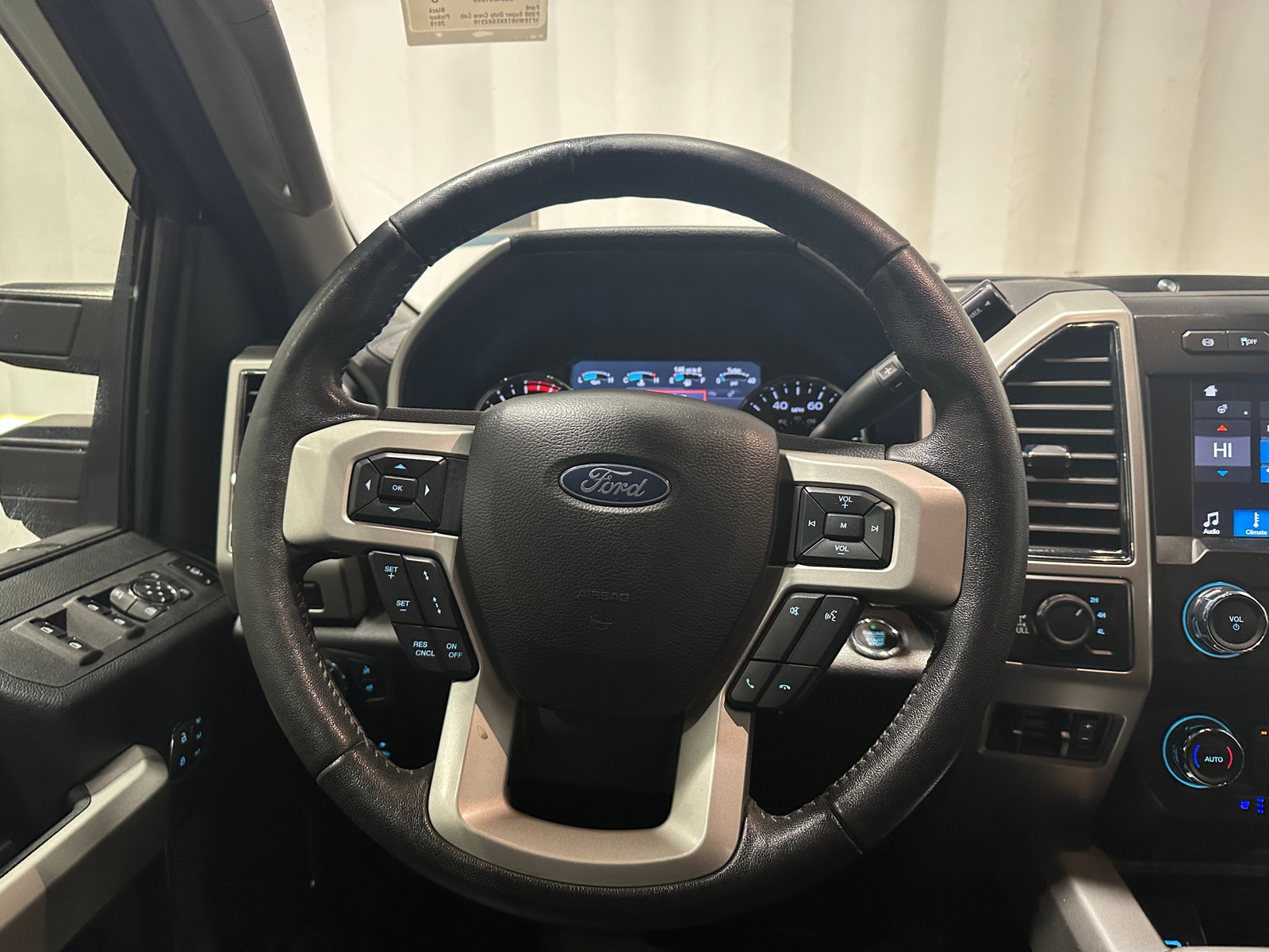 Thumbnail: 2019 Ford Econoline - 4