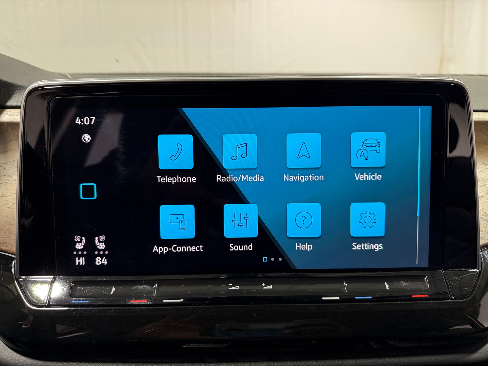 Thumbnail: 2025 Volkswagen Atlas - 3