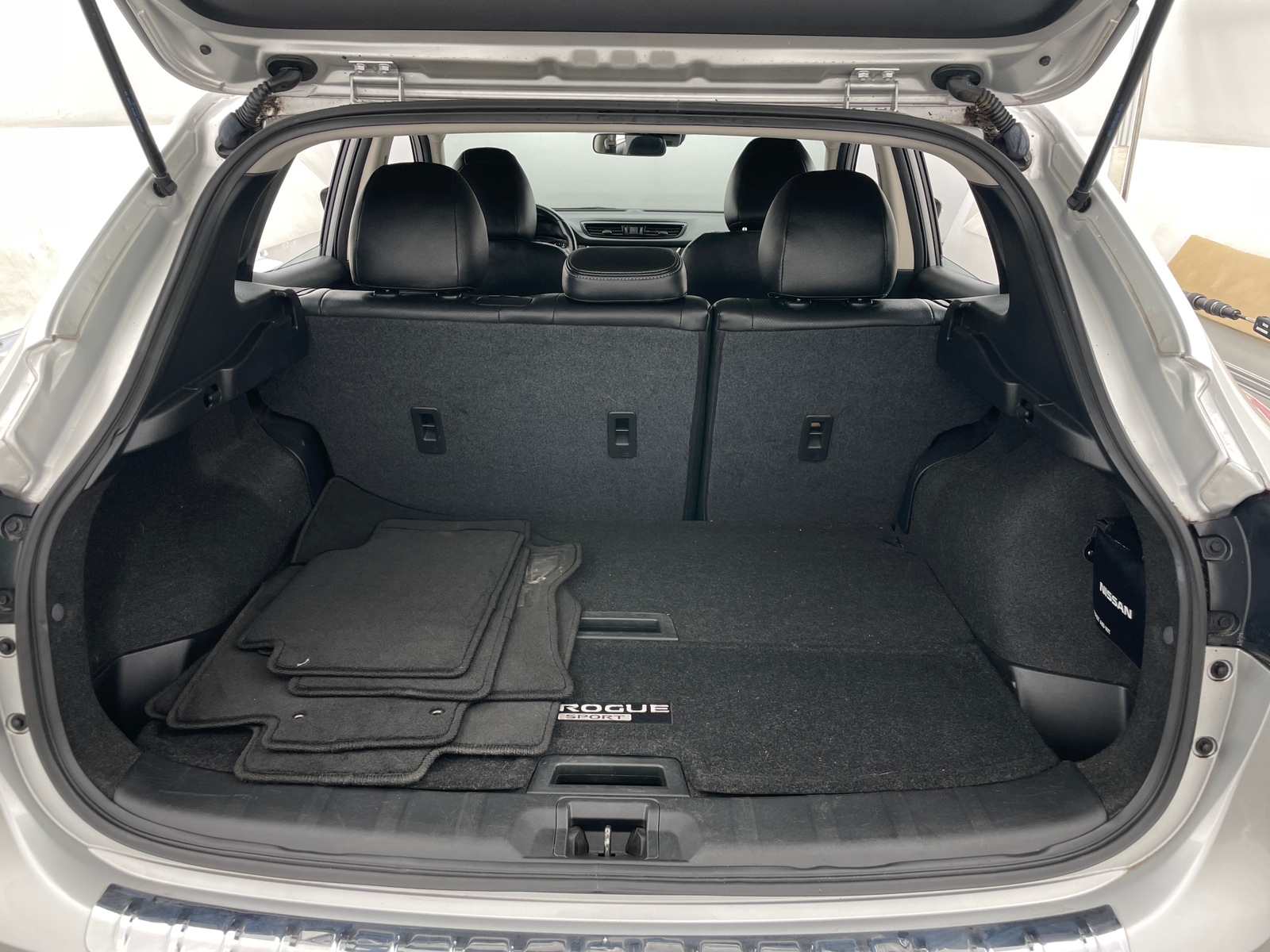 Thumbnail: 2021 Nissan Rogue Sport - 7