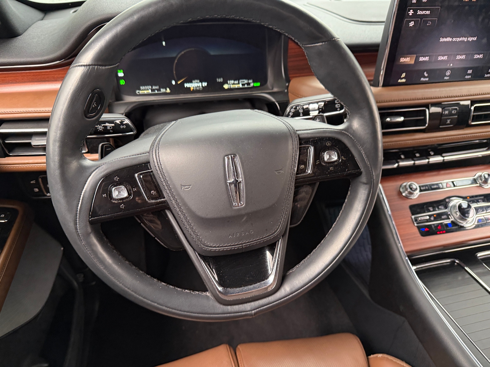 Thumbnail: 2021 Lincoln Aviator - 4