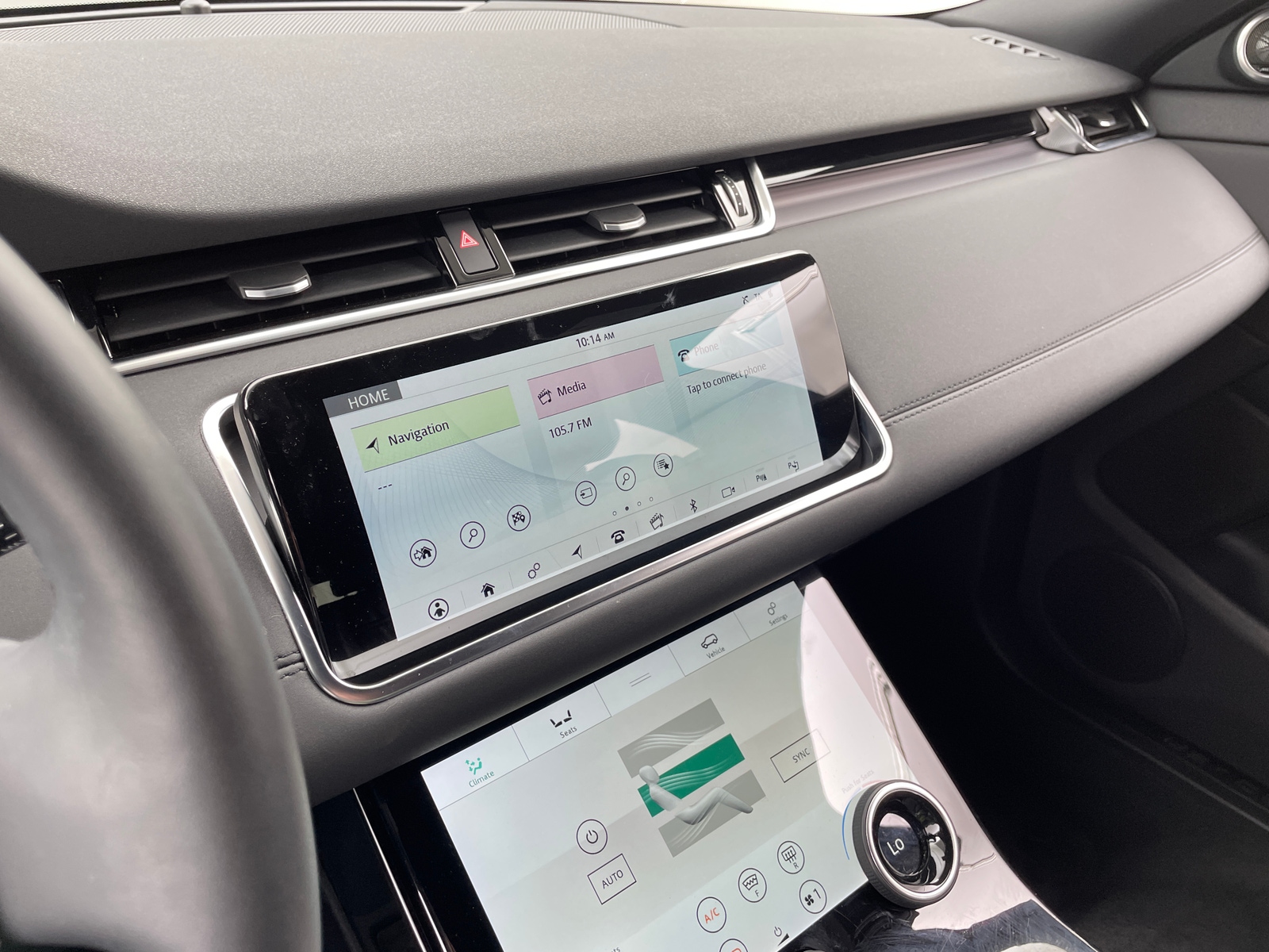 Thumbnail: 2020 Land Rover Range Rover Evoque - 3