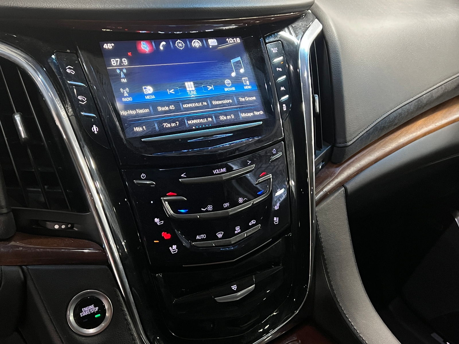 Thumbnail: 2016 Cadillac Escalade - 3