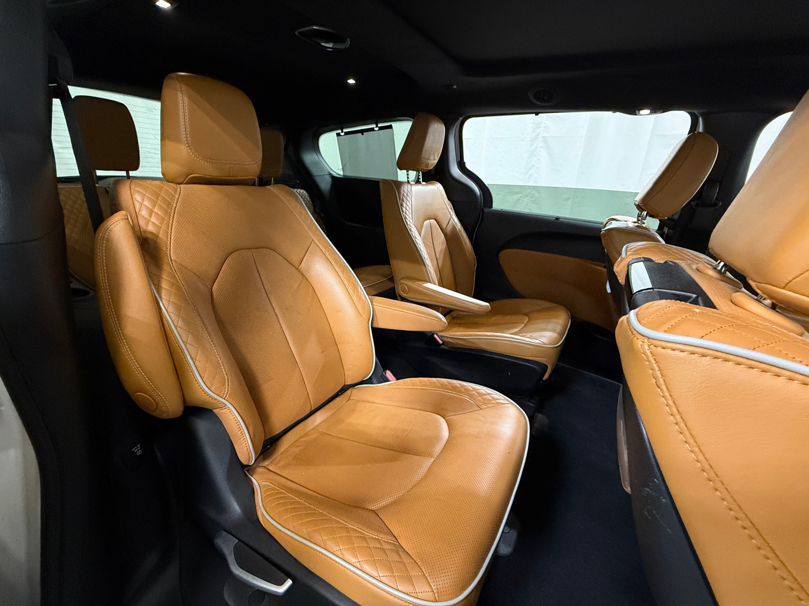 Thumbnail: 2022 Chrysler Pacifica - 5