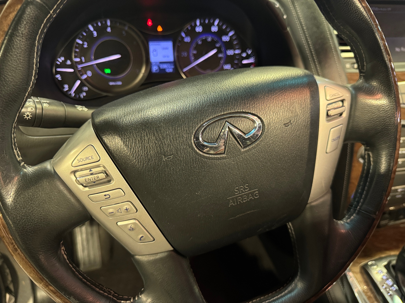 Thumbnail: 2017 INFINITI QX80 - 4