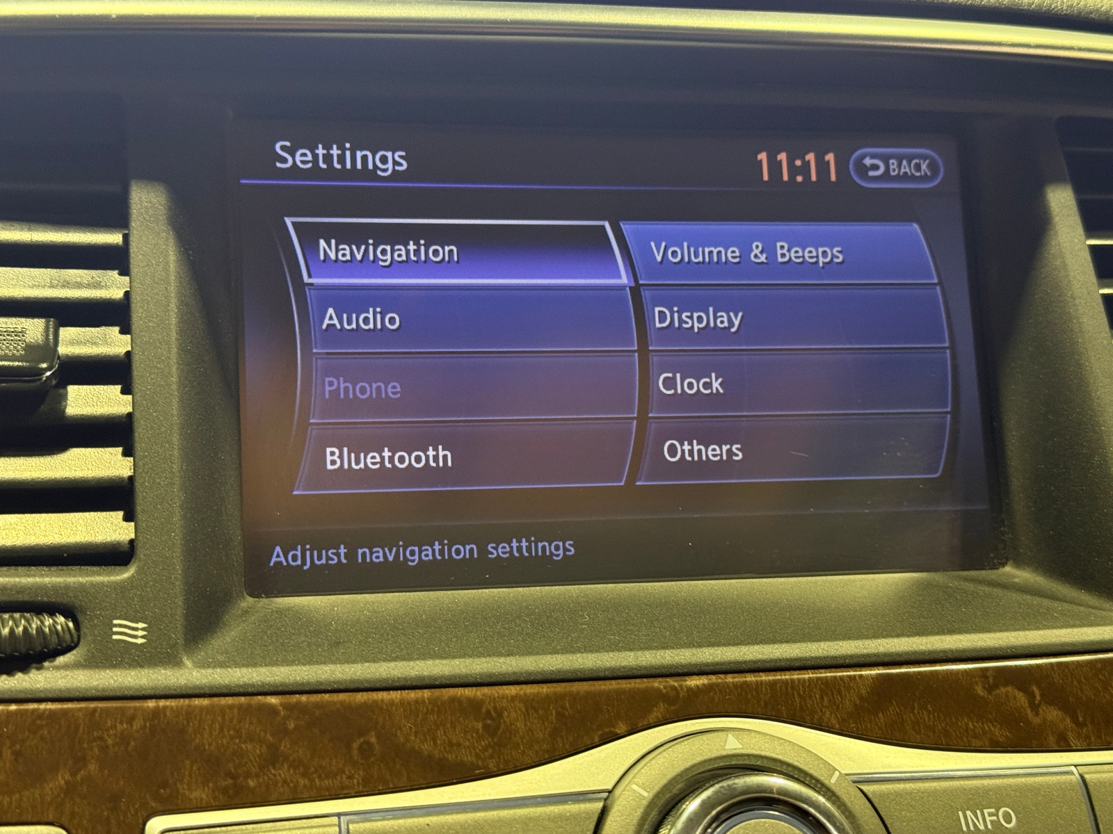 Thumbnail: 2017 INFINITI QX80 - 3