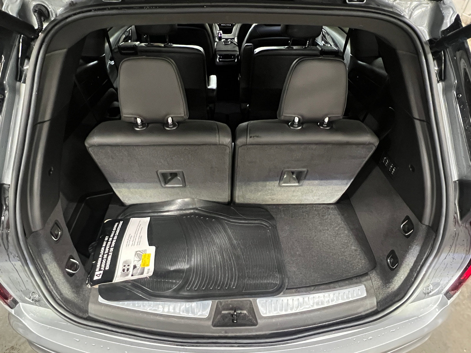 Thumbnail: 2025 Cadillac XT6 - 6