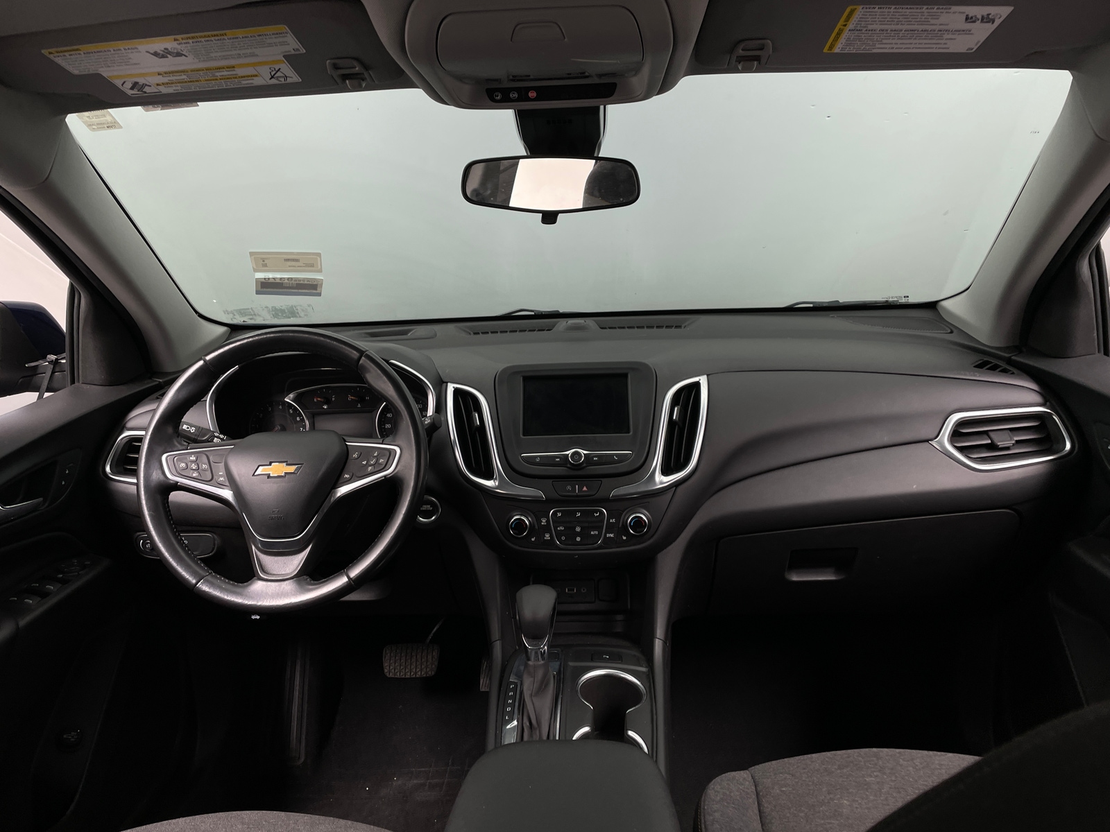 Thumbnail: 2022 Chevrolet Equinox - 3