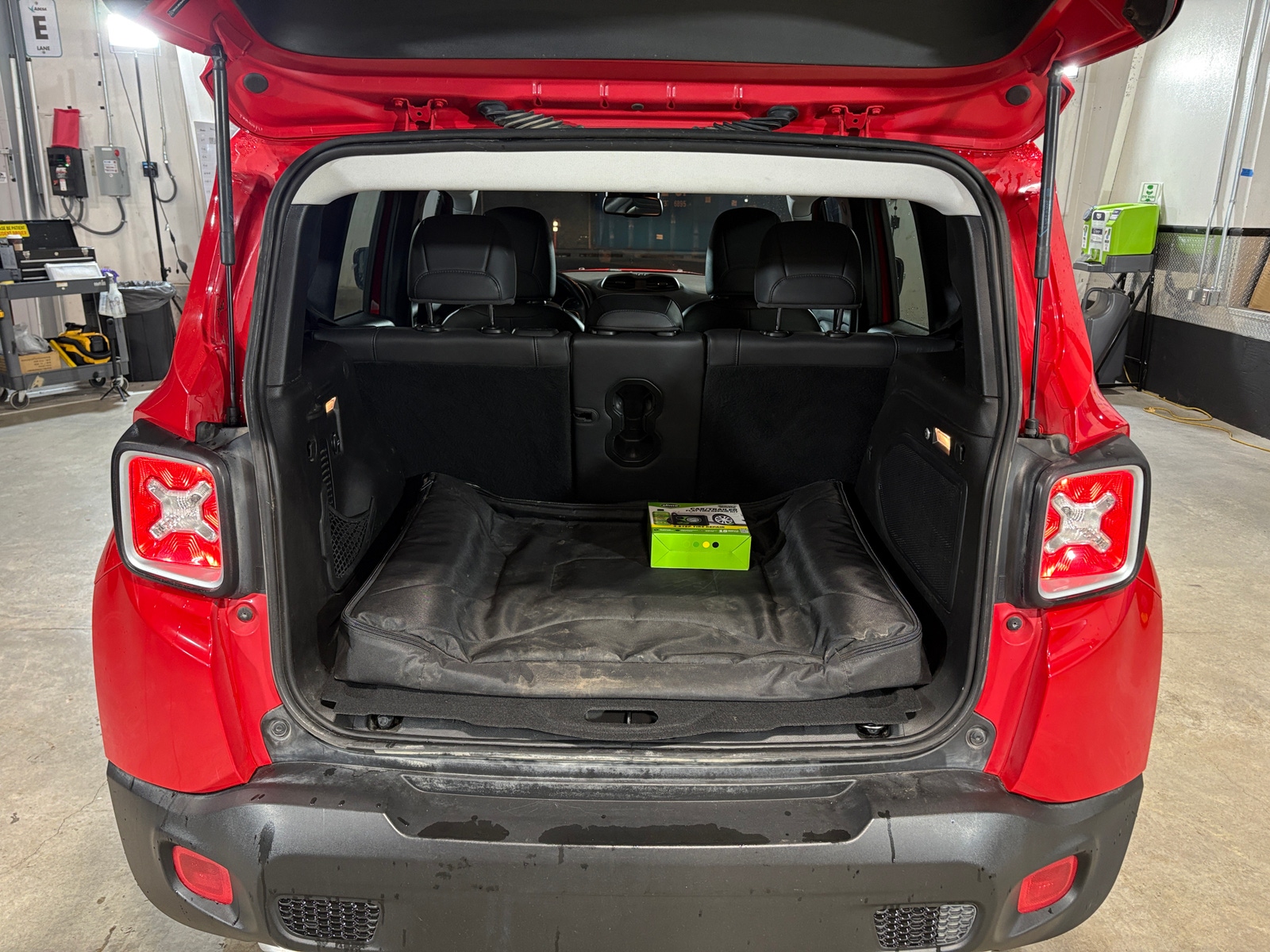 Thumbnail: 2017 Jeep Renegade - 6