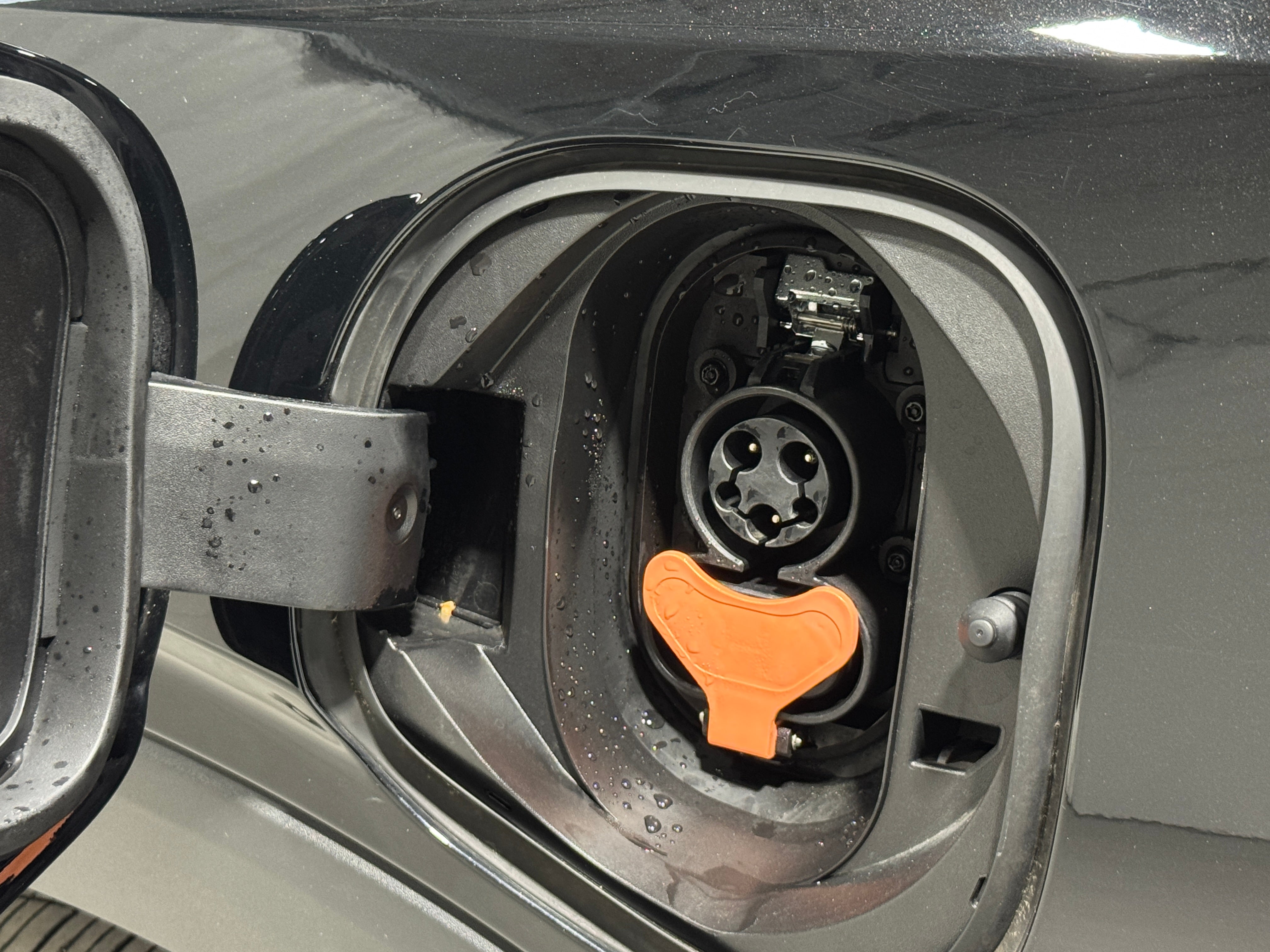 Used 2022 Chevrolet Bolt EUV LT with VIN 1G1FY6S08N4120396 for sale in Auburn, WA