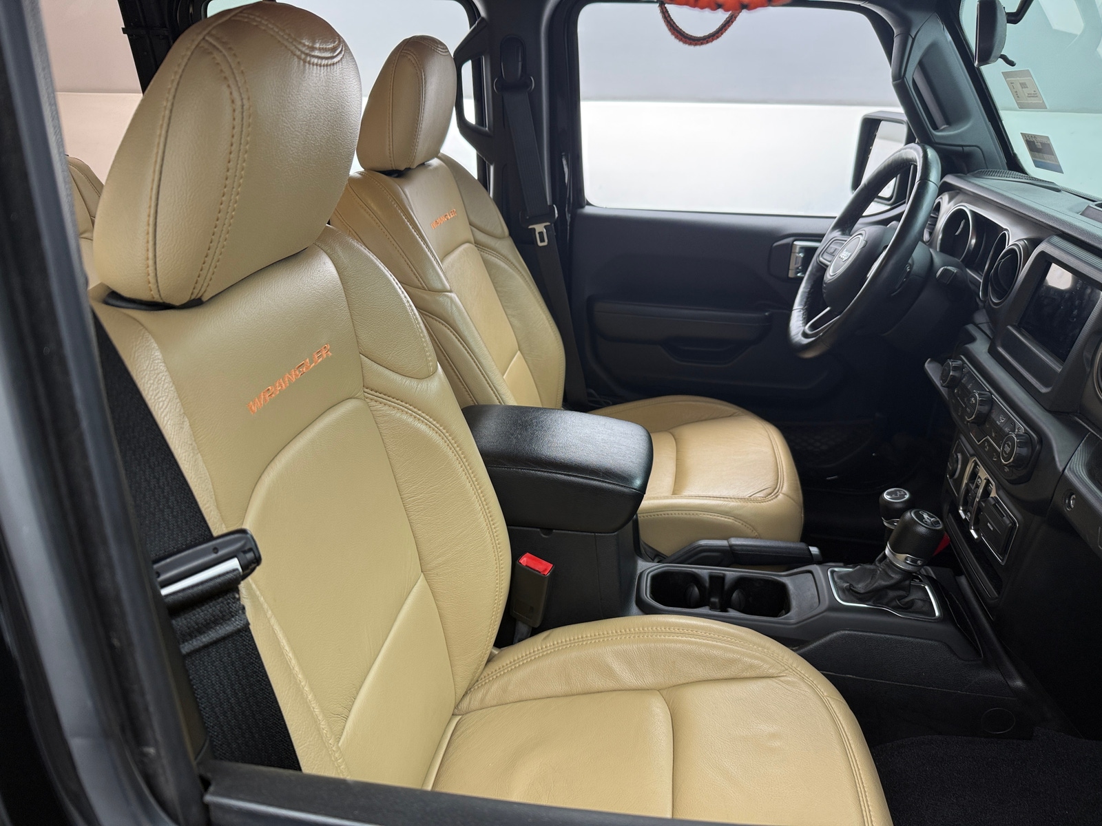 Thumbnail: 2019 Jeep Wrangler - 2