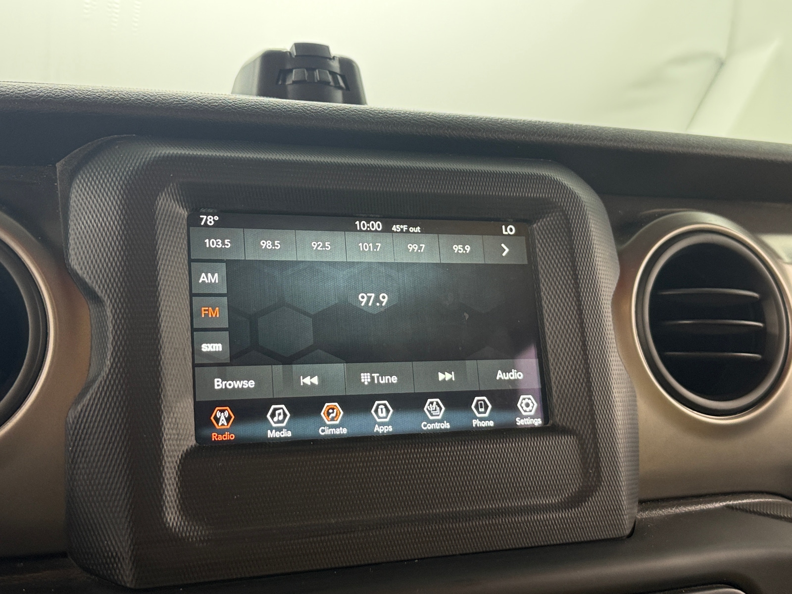 Thumbnail: 2019 Jeep Wrangler - 4