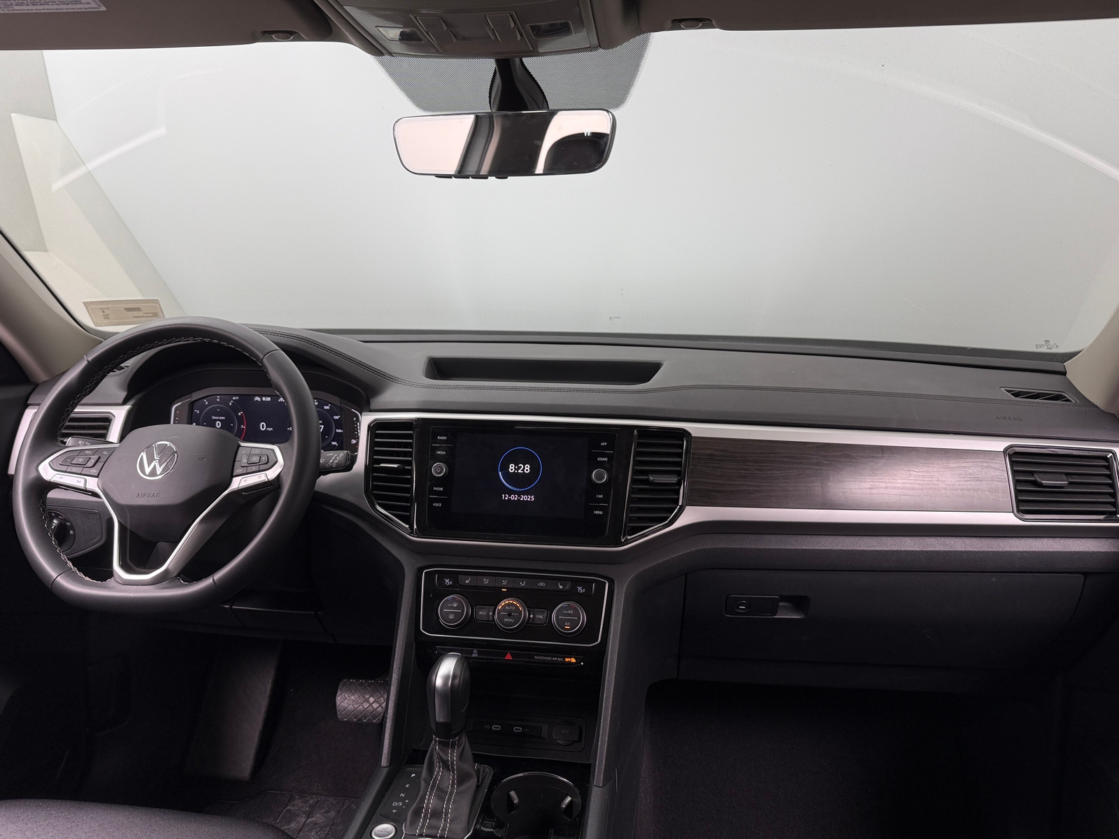 Thumbnail: 2023 Volkswagen Atlas - 2