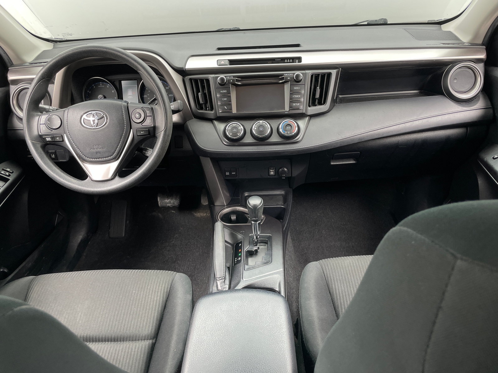 Thumbnail: 2018 Toyota RAV4 - 3