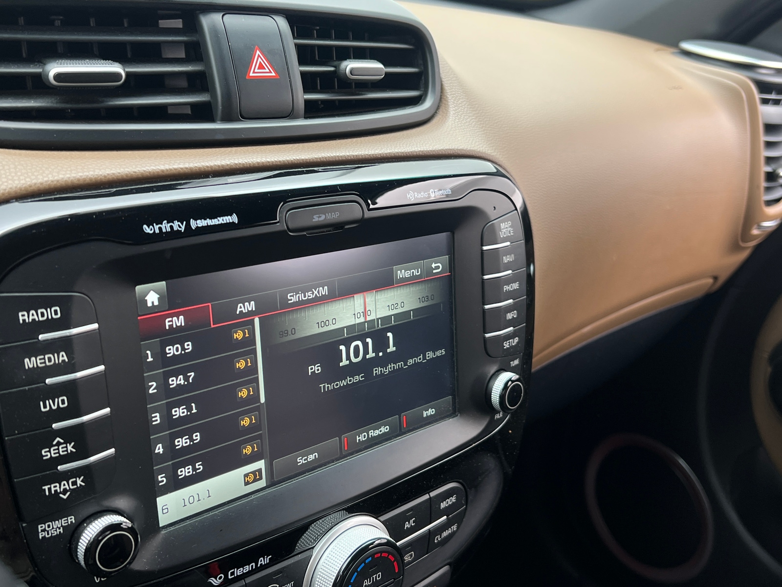 Thumbnail: 2016 Kia Soul - 4