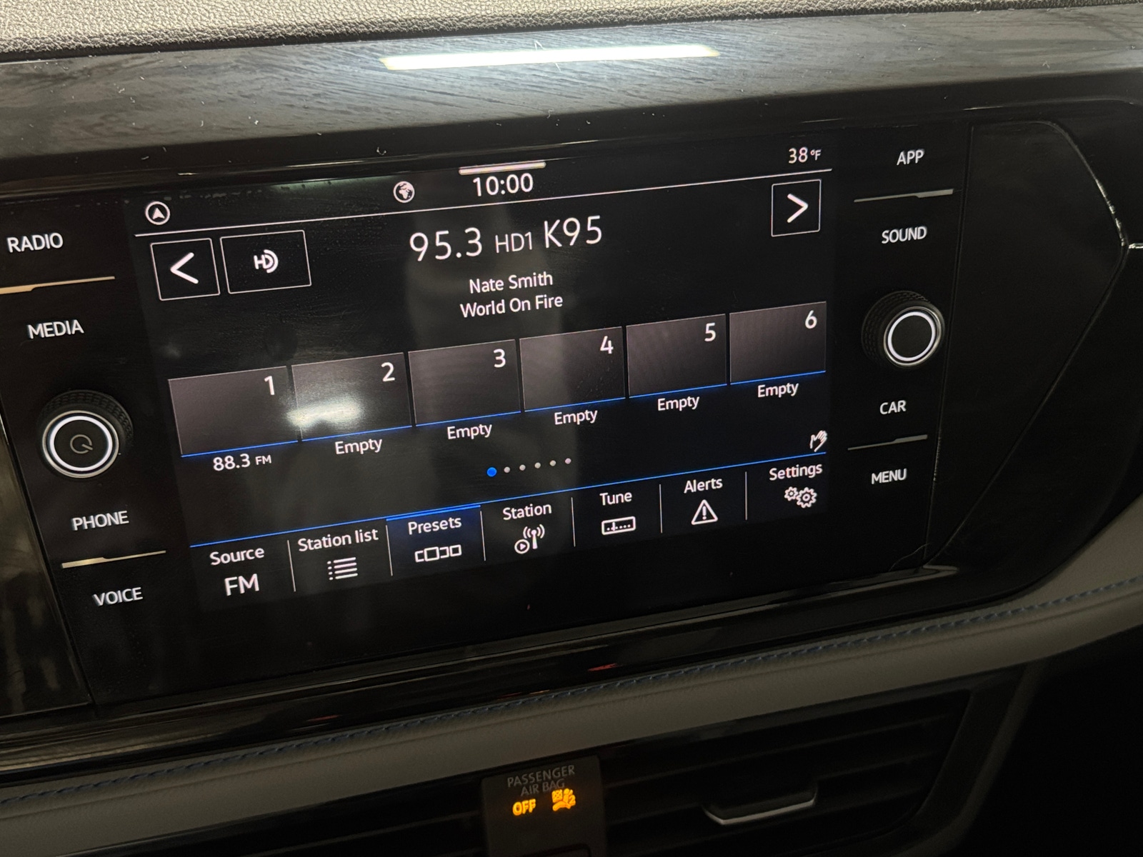 Thumbnail: 2024 Volkswagen Taos - 3