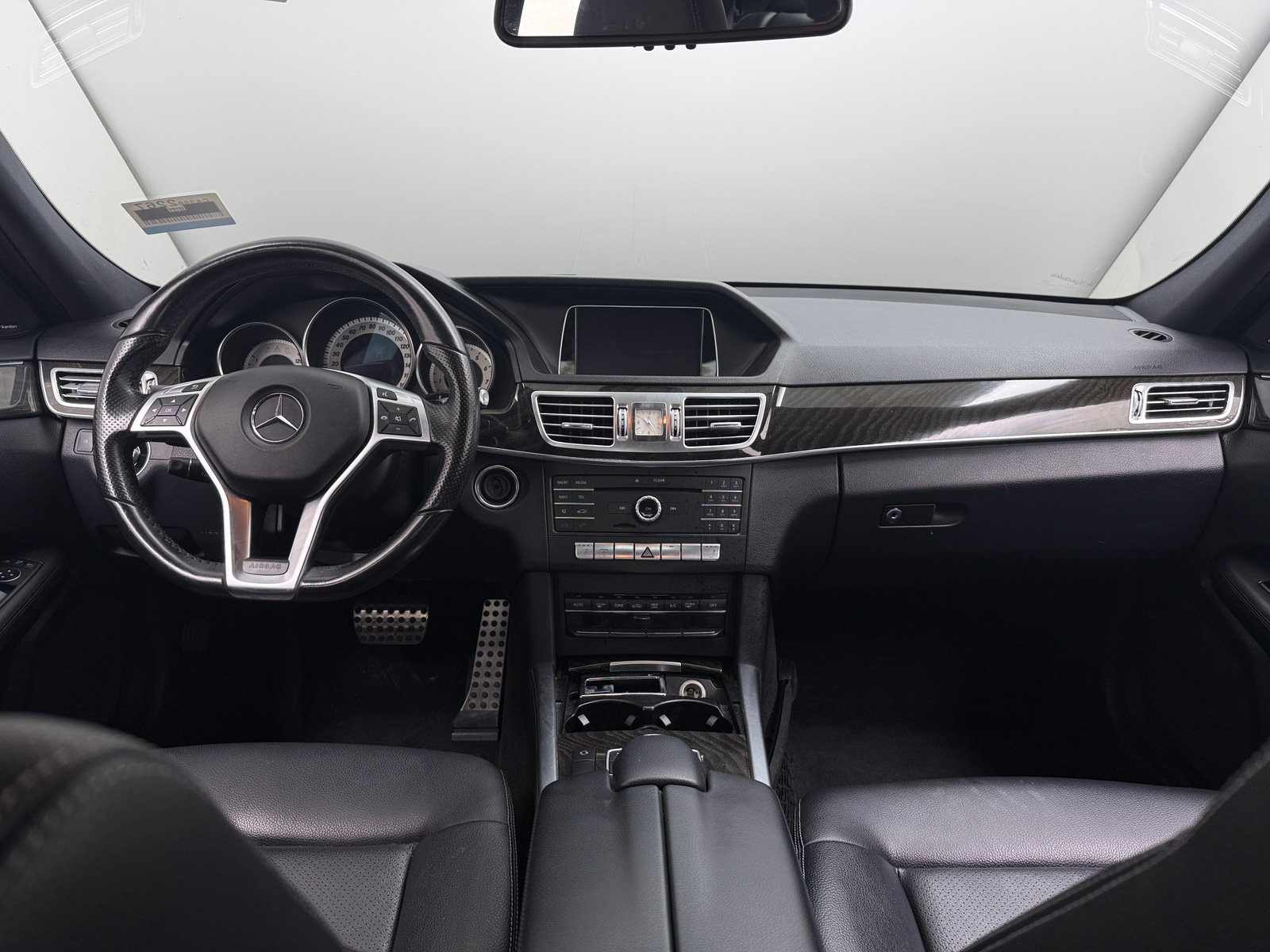 Thumbnail: 2016 Mercedes-Benz E-Class - 2