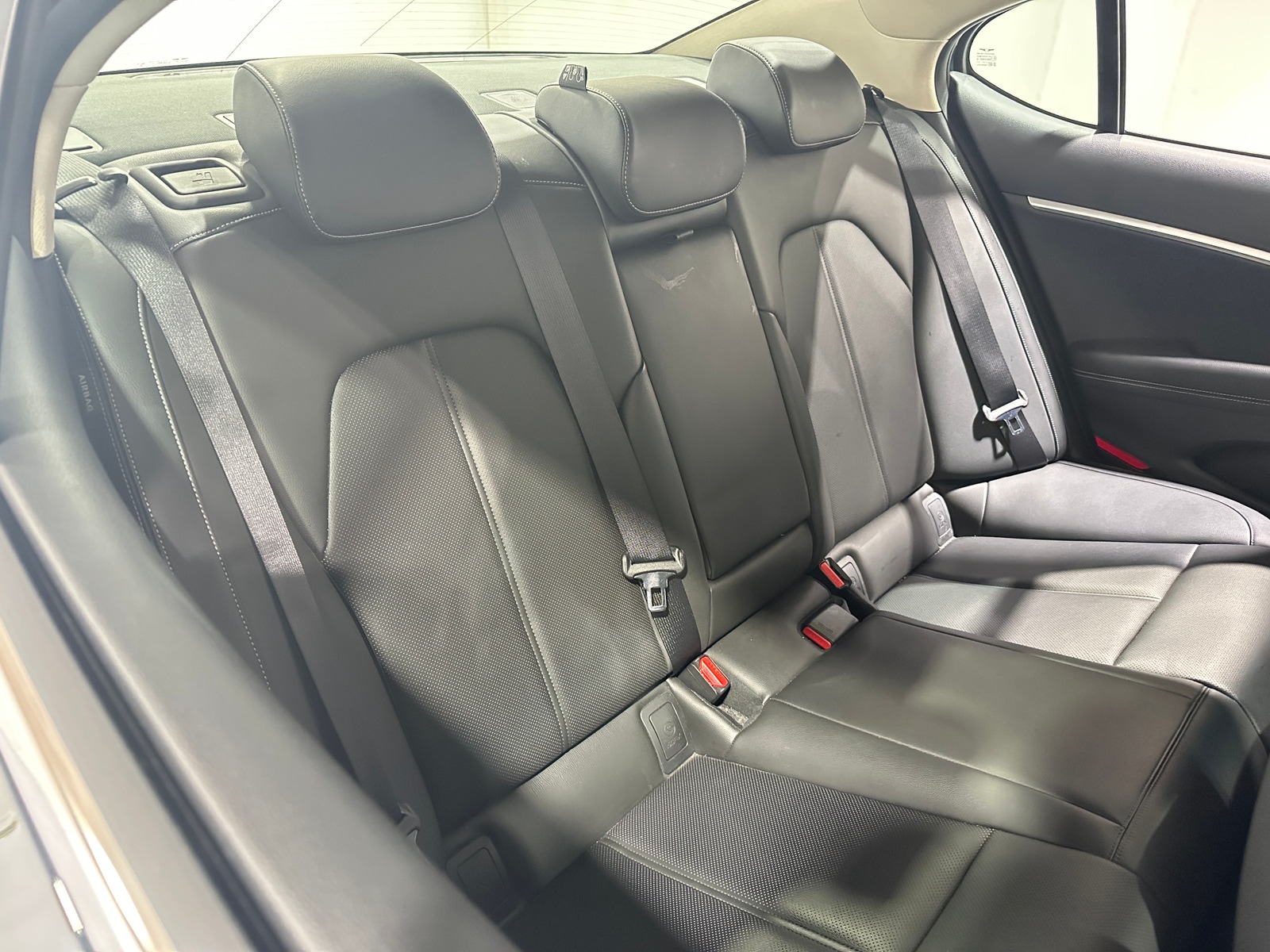 Thumbnail: 2025 Genesis G70 - 6