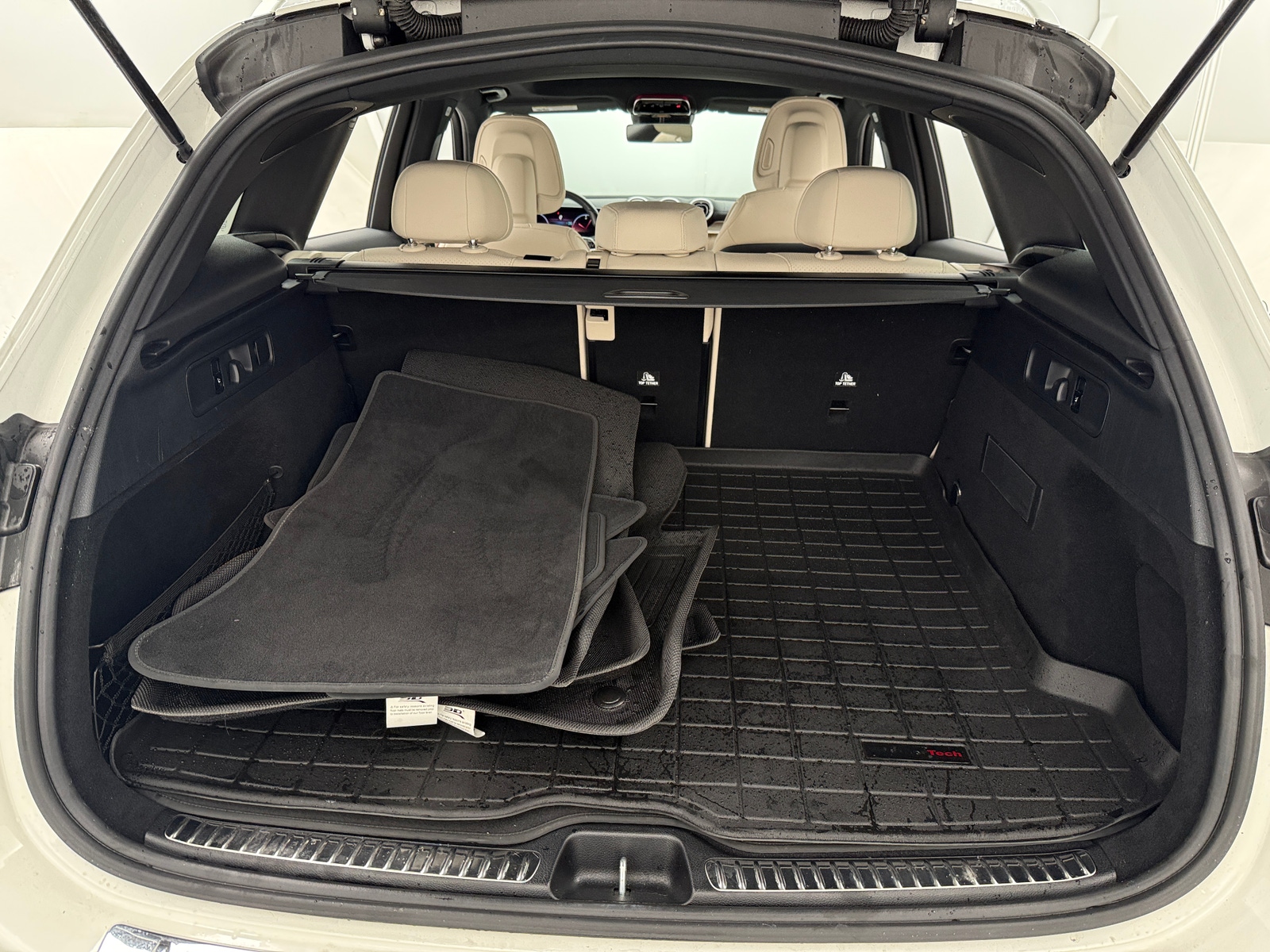 Thumbnail: 2023 Mercedes-Benz GLC - 6