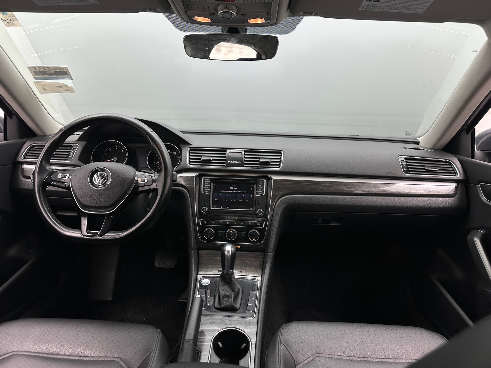 Thumbnail: 2018 Volkswagen Passat - 2