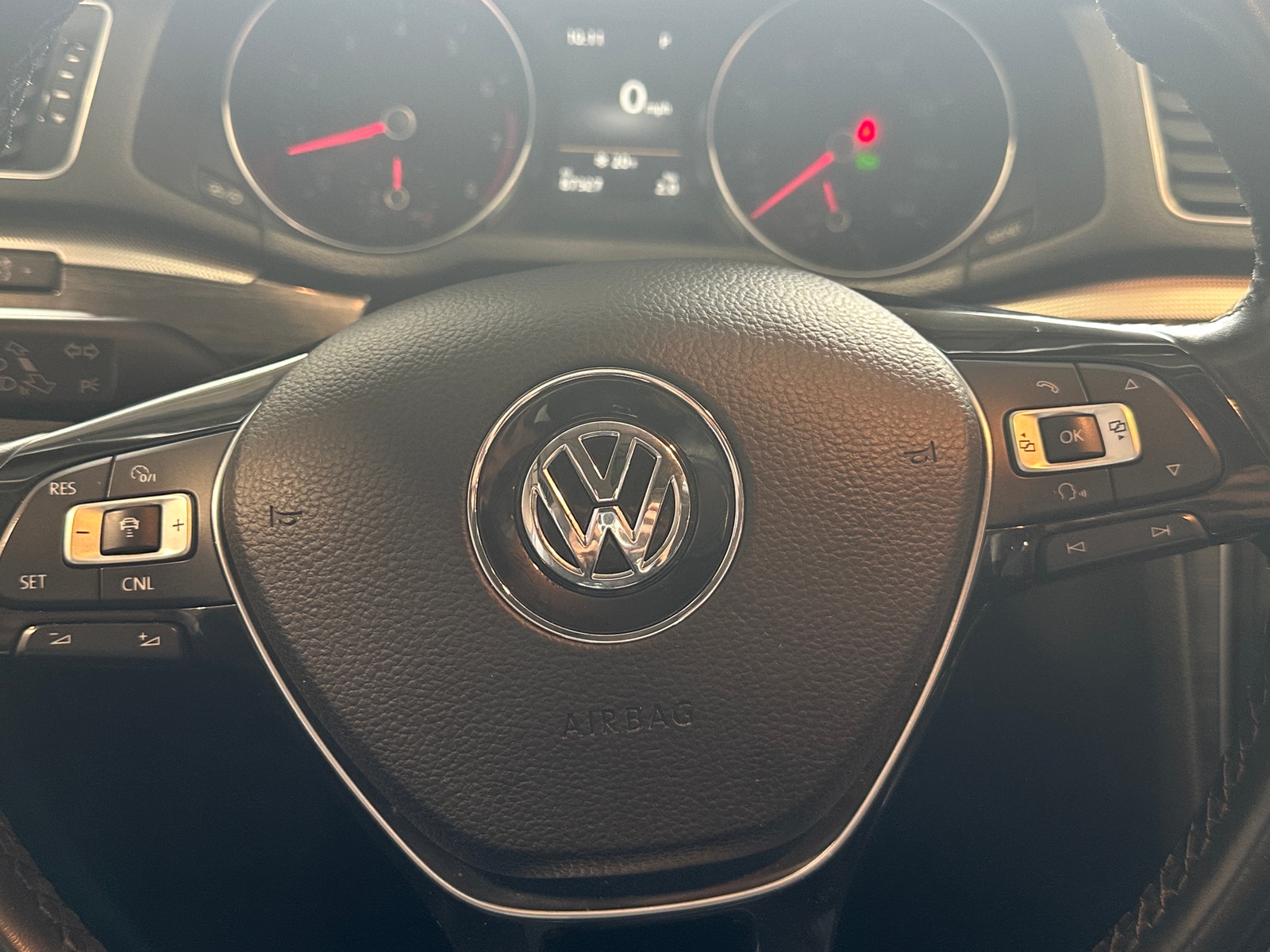 Thumbnail: 2018 Volkswagen Passat - 4