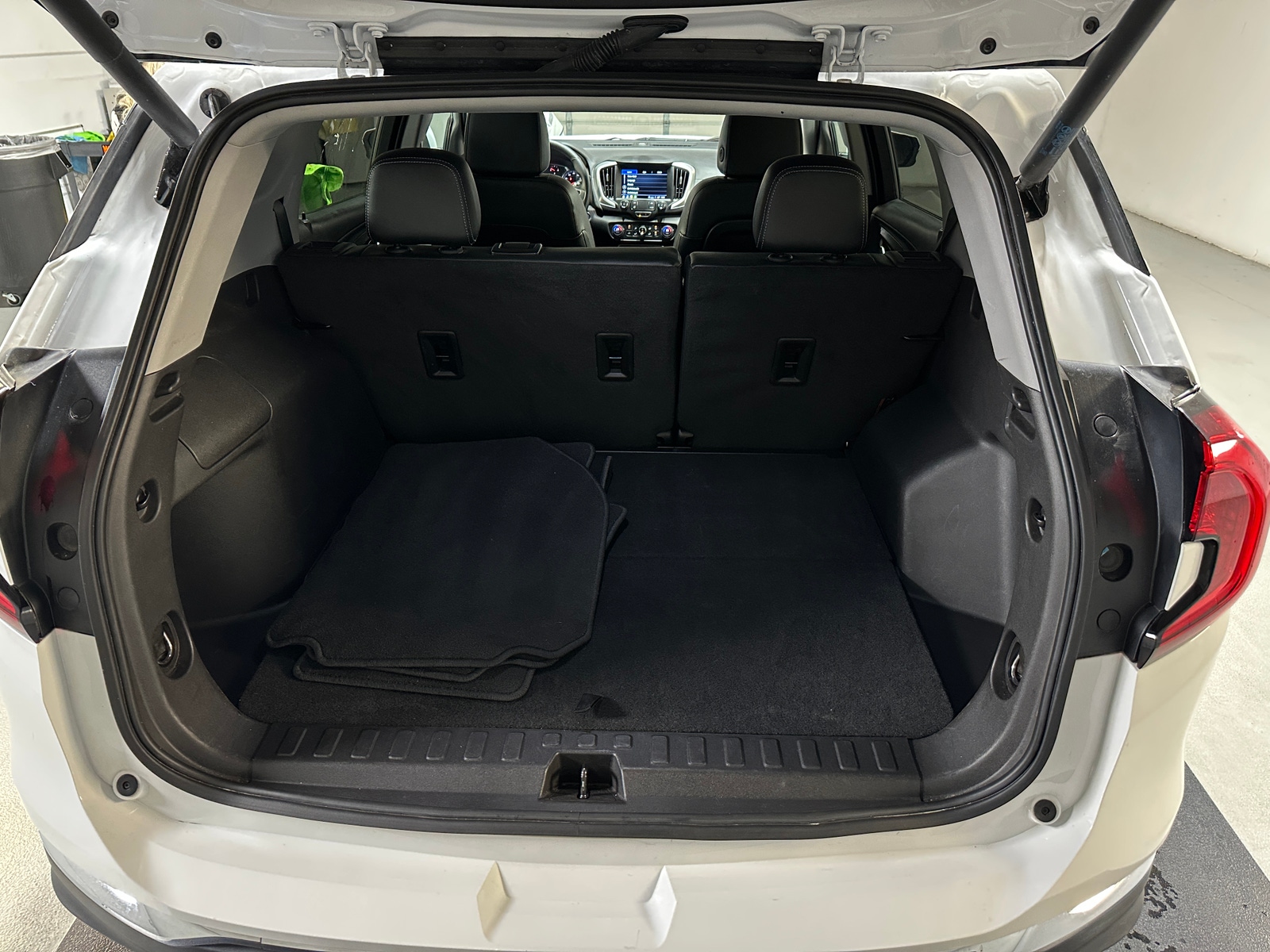 Thumbnail: 2024 GMC Terrain - 6