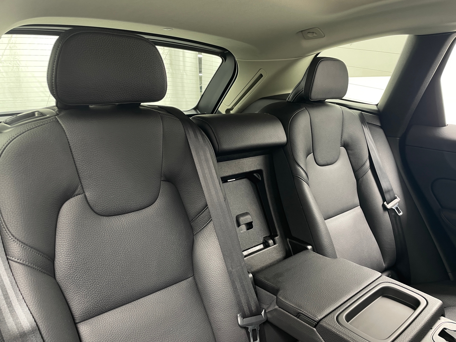 Thumbnail: 2019 Volvo XC60 - 5