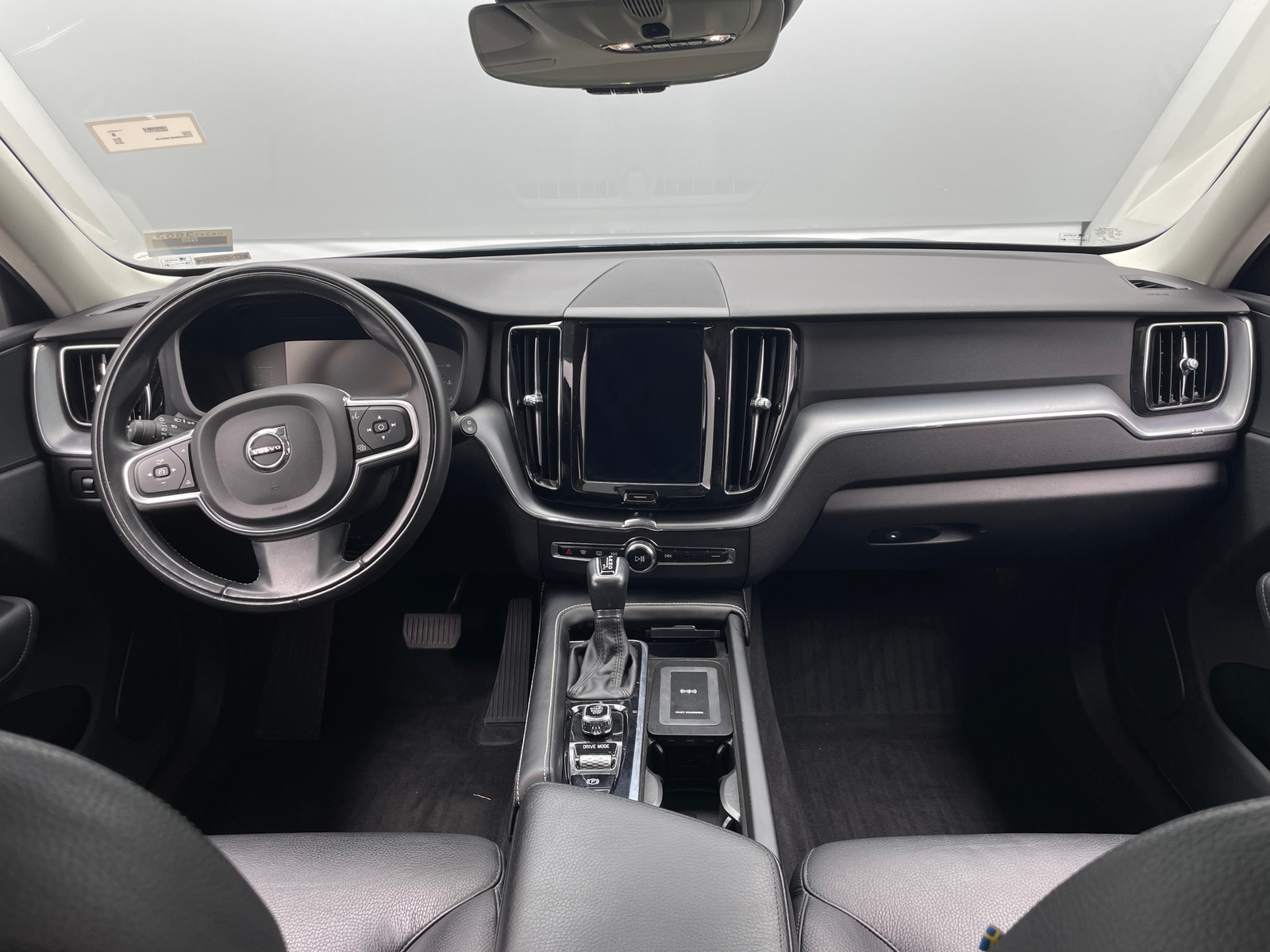 Thumbnail: 2019 Volvo XC60 - 2