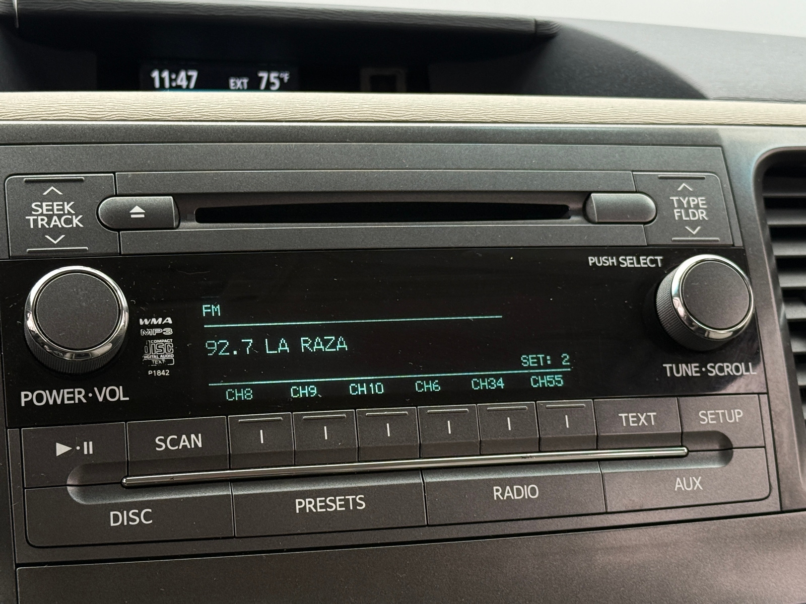 Thumbnail: 2013 Toyota Sienna - 4