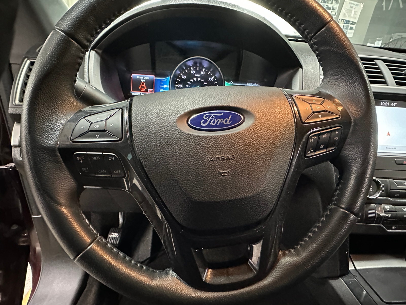 Thumbnail: 2019 Ford Explorer - 5