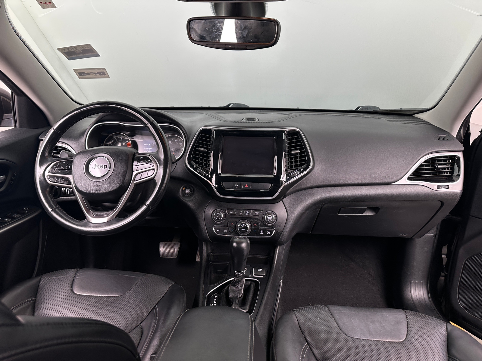 Thumbnail: 2019 Jeep Cherokee - 2