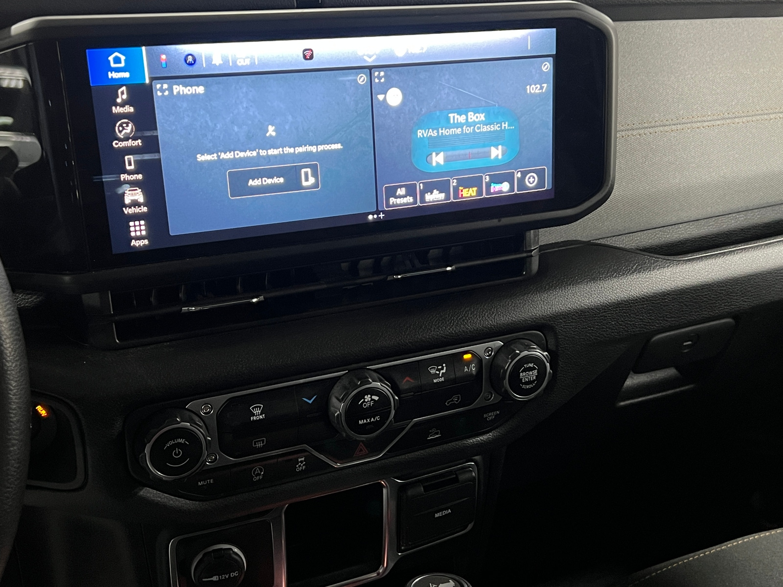 Thumbnail: 2024 Jeep Wrangler - 4