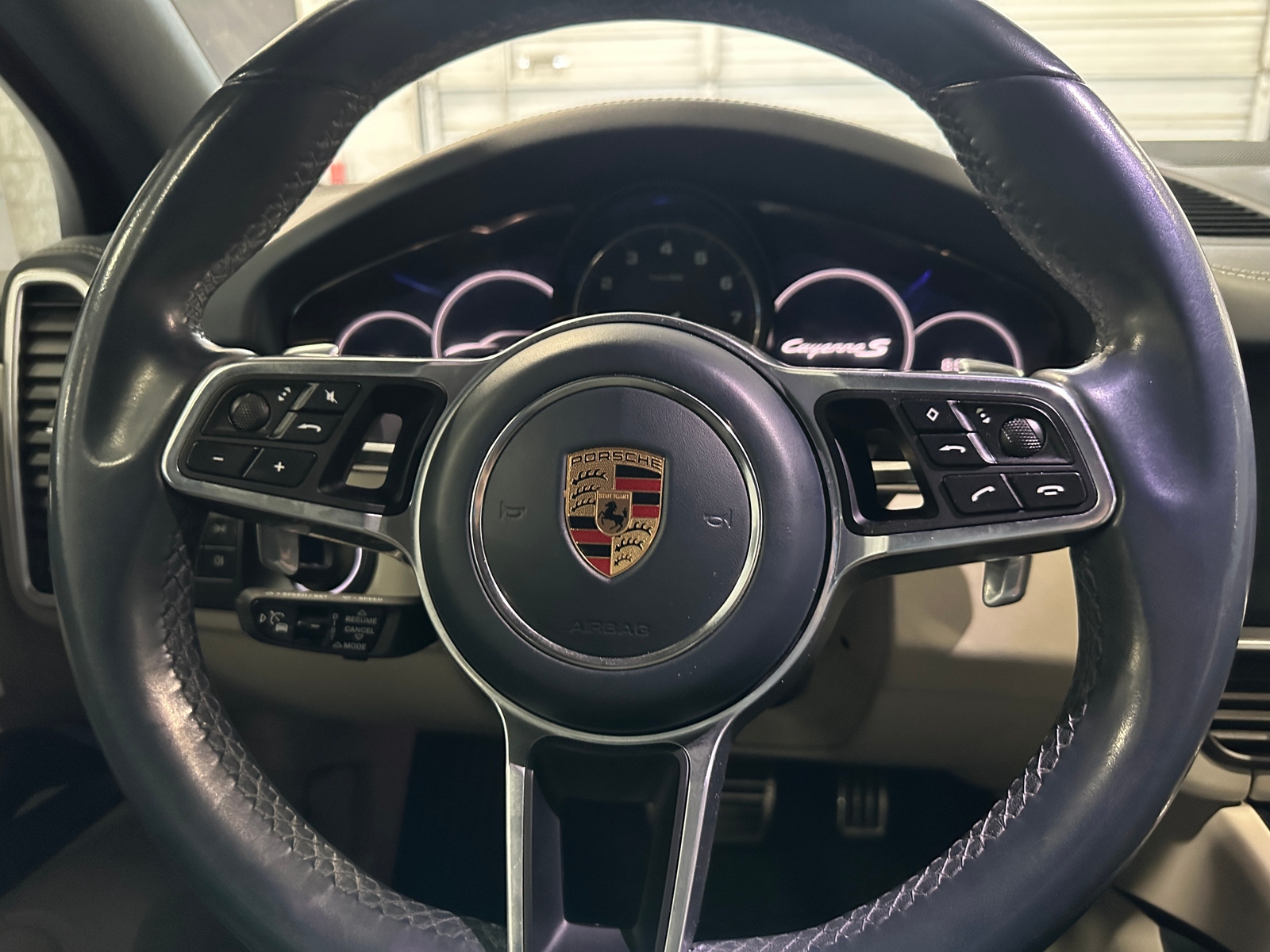 Thumbnail: 2019 Porsche Cayenne - 4