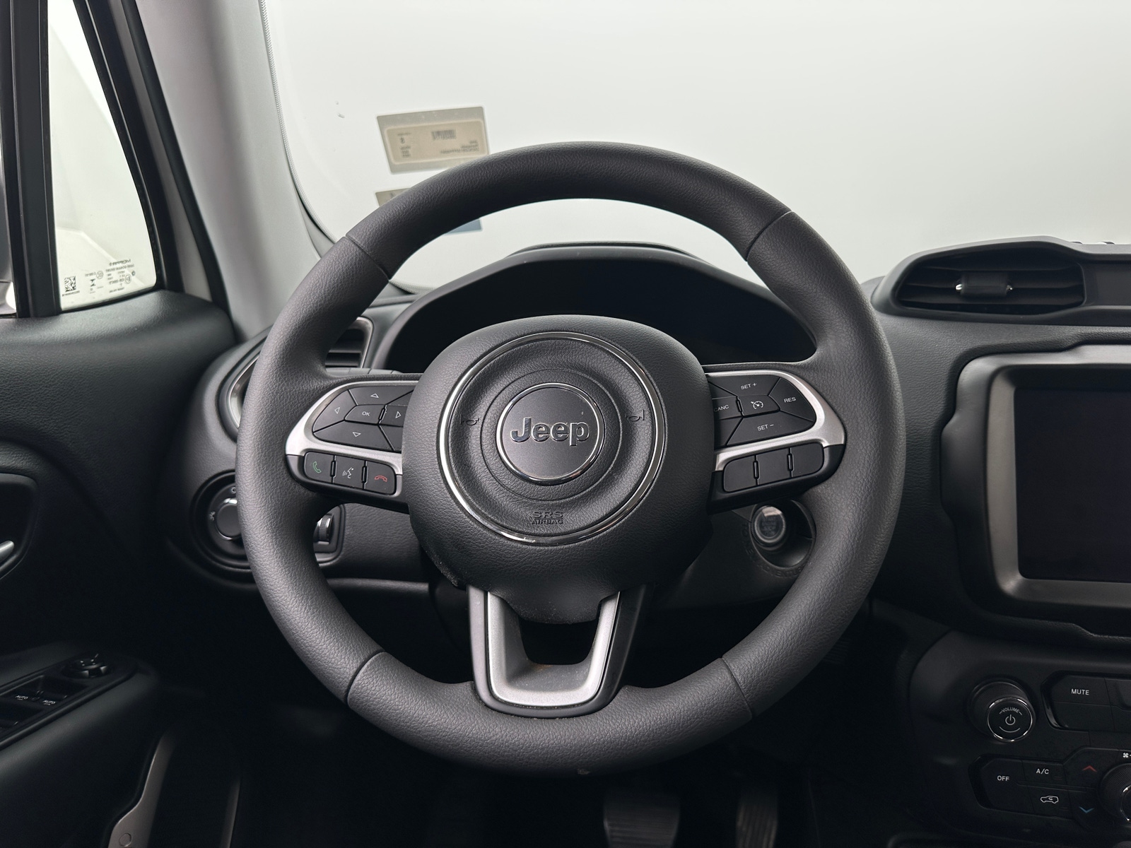 Thumbnail: 2023 Jeep Renegade - 5