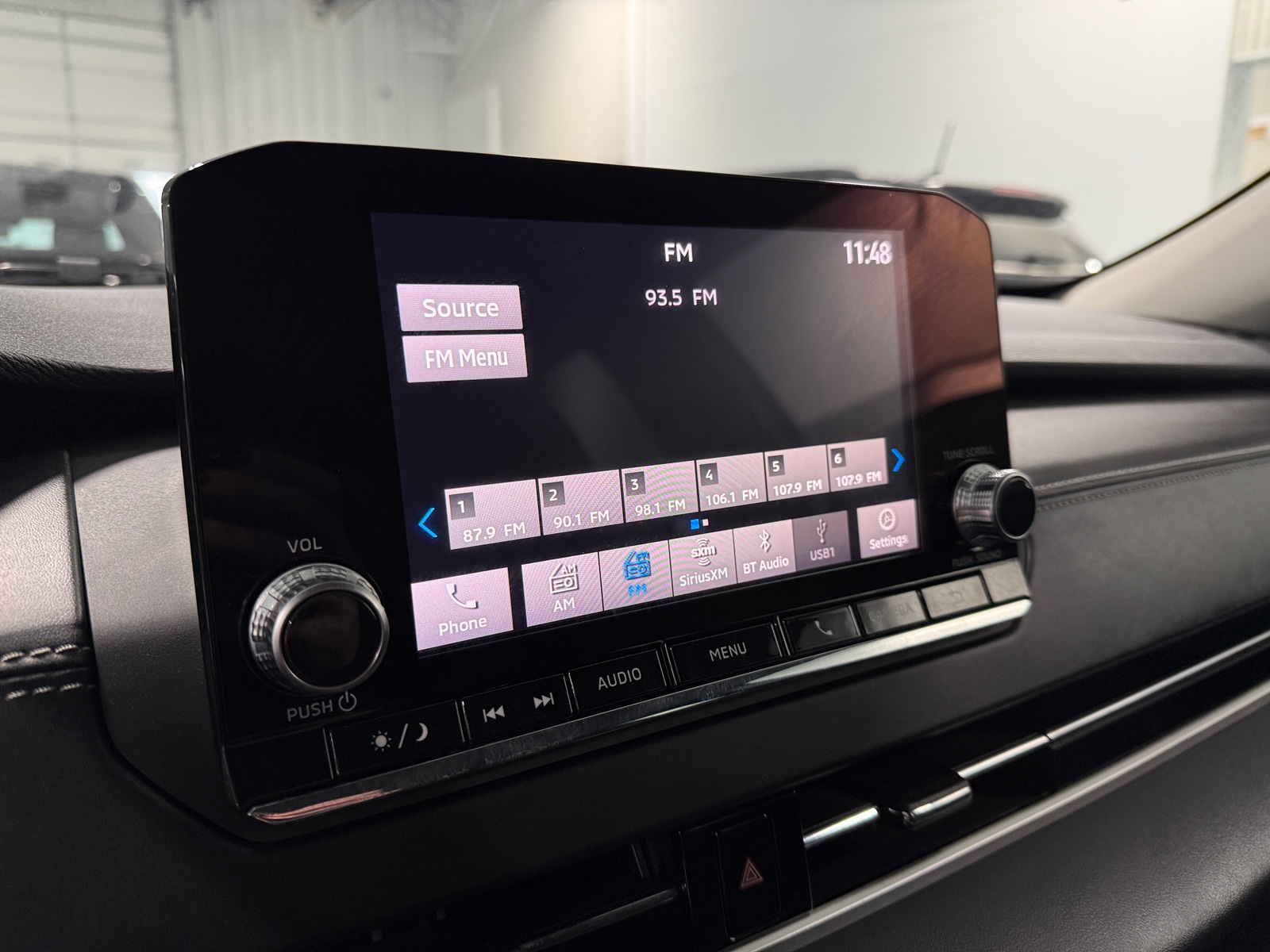 Thumbnail: 2022 Mitsubishi Outlander - 4