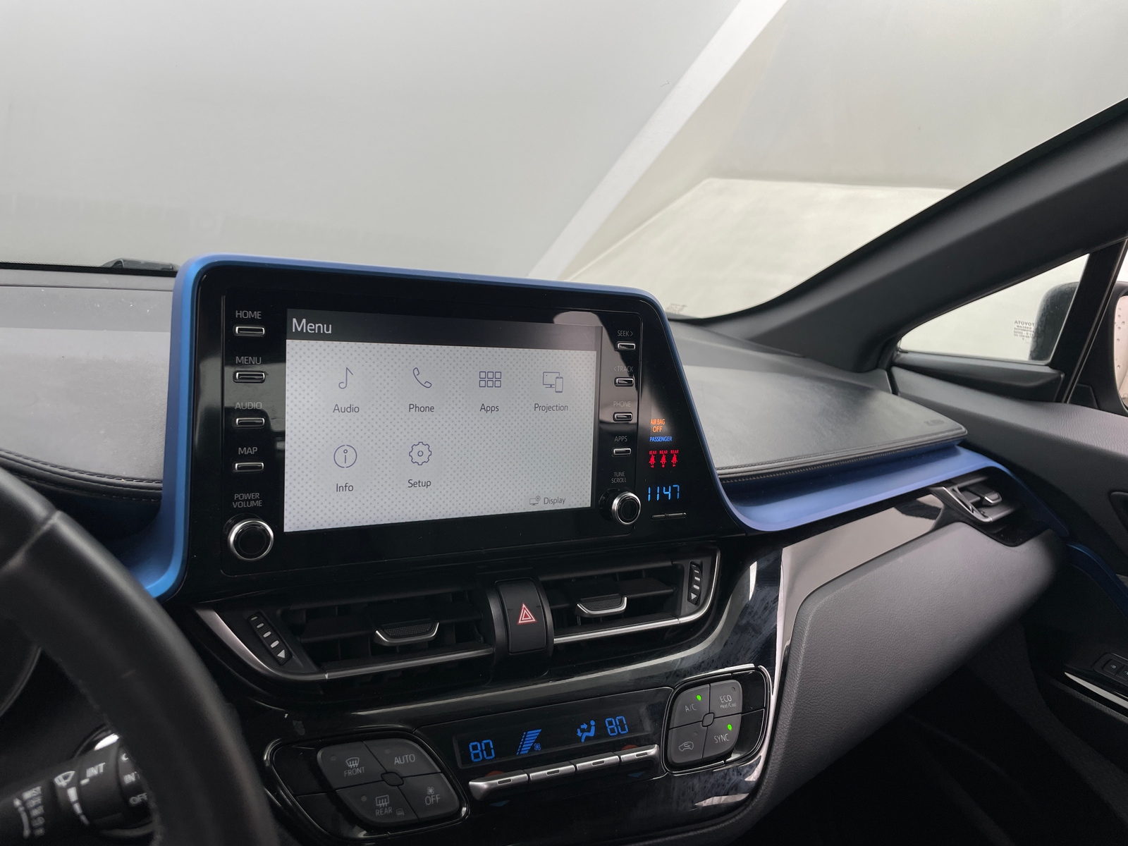 Thumbnail: 2019 Toyota C-HR - 4